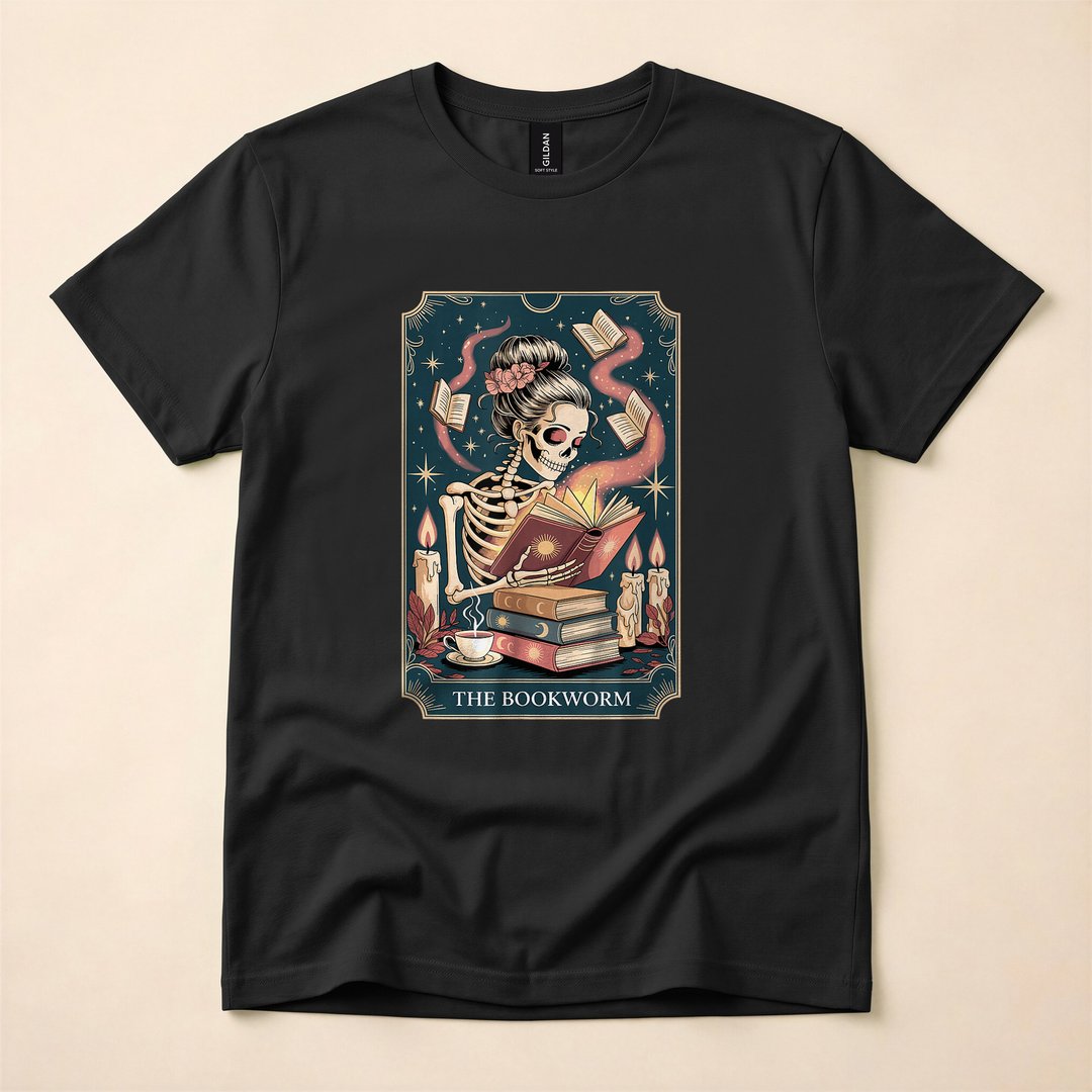 Bookworm Skeleton Reading Tarot Dark Academia T-Shirt