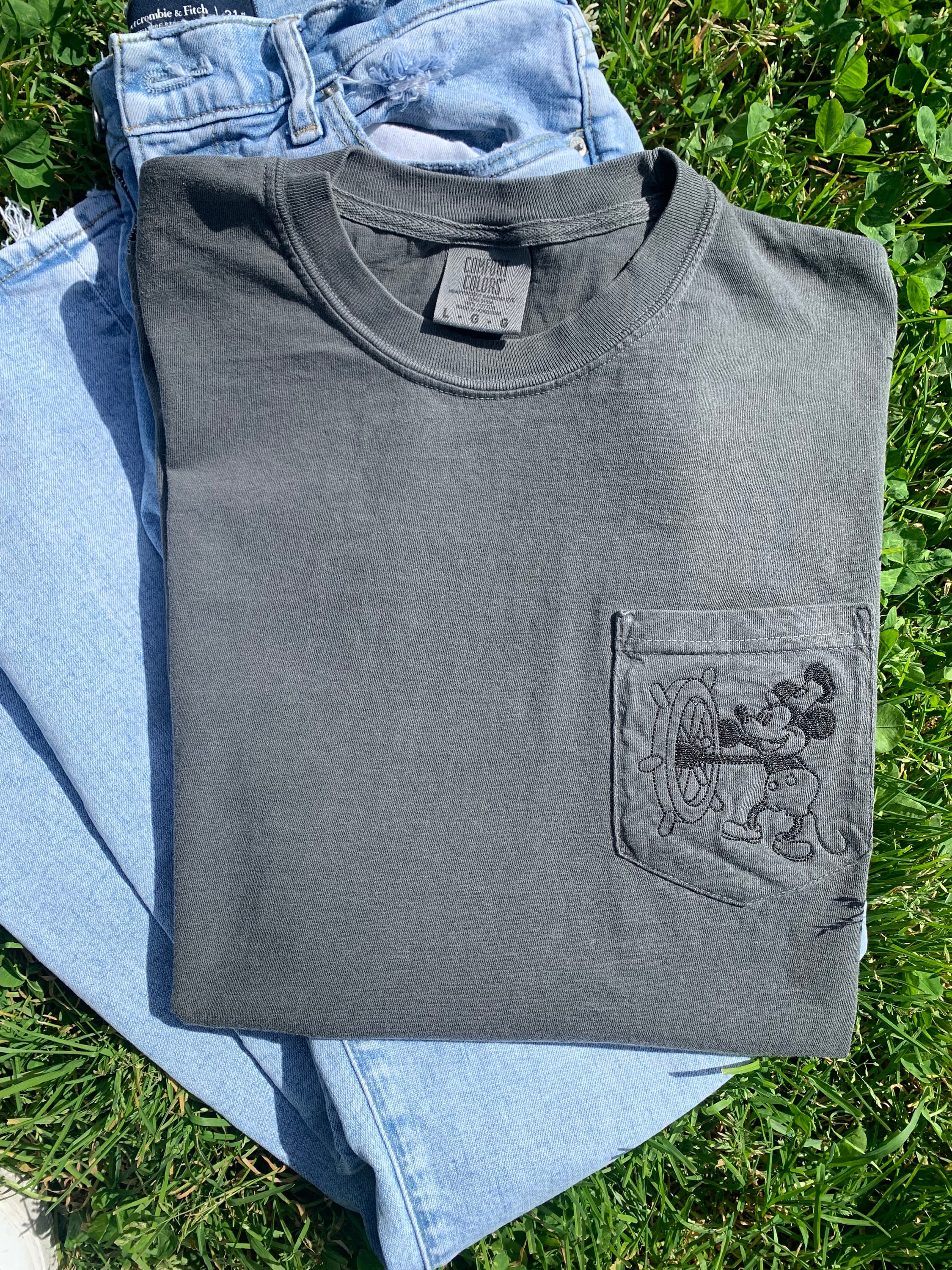 Vintage Embroidered Mickey Pocket Tee – Retro Mouse Embroidery T-Shirt for Everyday and Park Wear - photo 2