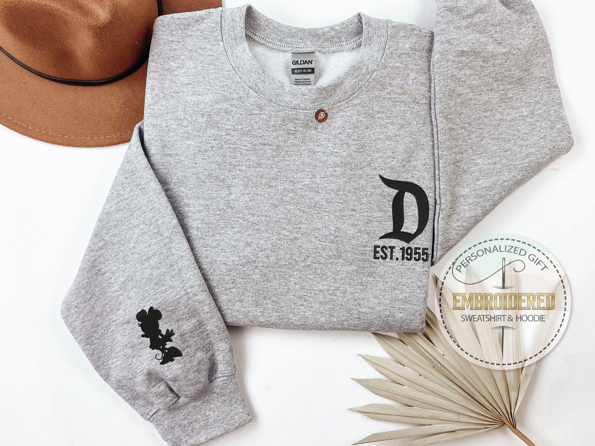 Personalized Disney Est 1955 Embroidered Sweatshirt with Mickey or Minnie – Retro Custom Crewneck Hoodie for Family Vacation - photo 4