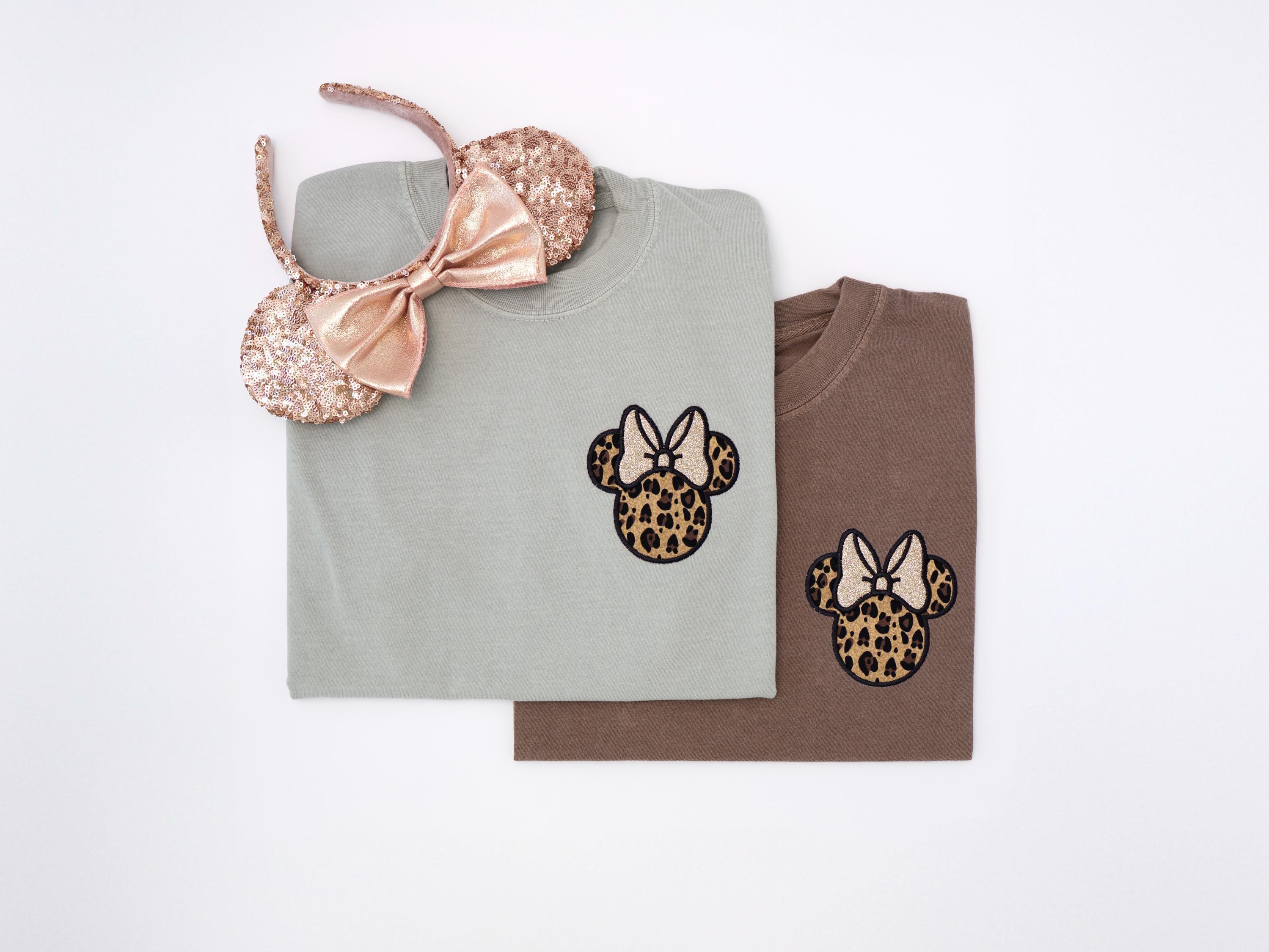 Minnie Mouse Embroidered Sweatshirt with Glitter Bow – Animal Kingdom Tank Top and Disney Vacation T-Shirt