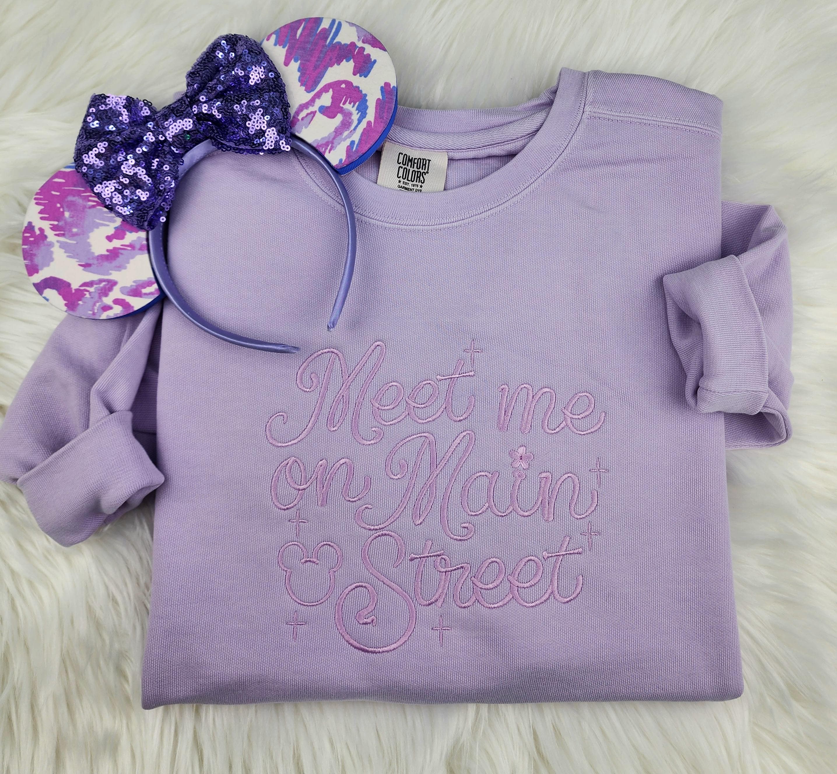 Embroidered Meet Me on Main Street Sweatshirt – Disneyland Disney Embroidery Crewneck Shirt for Park Fans - photo 4