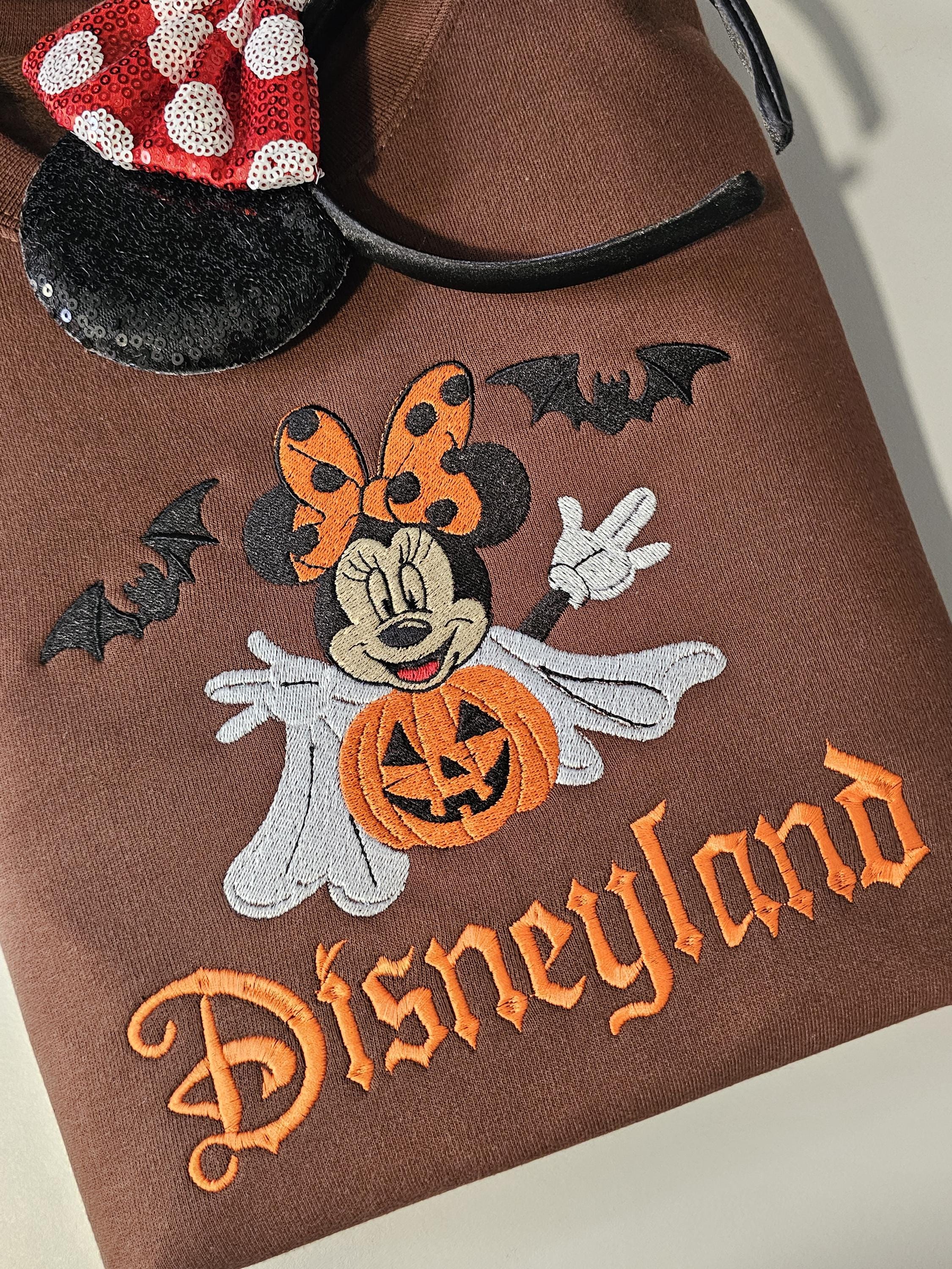 Disneyland Halloween Minnie Embroidered Unisex Sweatshirt – Disneyworld Paris Princess Castle Jumper for Trick or Treat Parties