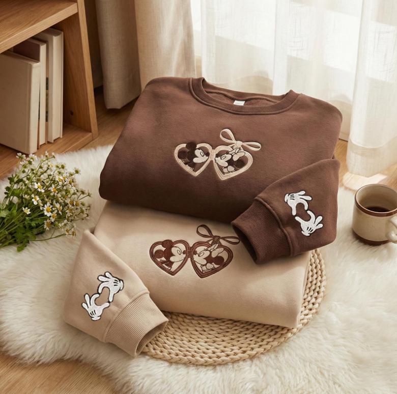 Embroidered Mouse Couple Locket Coquette Sweatshirt – Disneyland Sweetheart Valentine Embroidery Sweater And Hoodie Outfit - photo 4