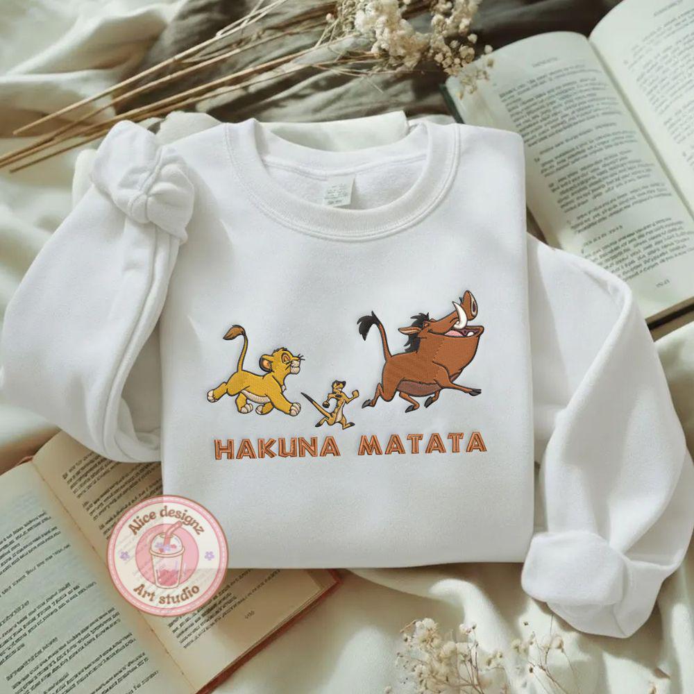 Embroidered The Lion King Hakuna Matata Animal Kingdom T-Shirt Sweatshirt Or Hoodie – Disney Adventure WDW Disneyland Shirt - photo 6