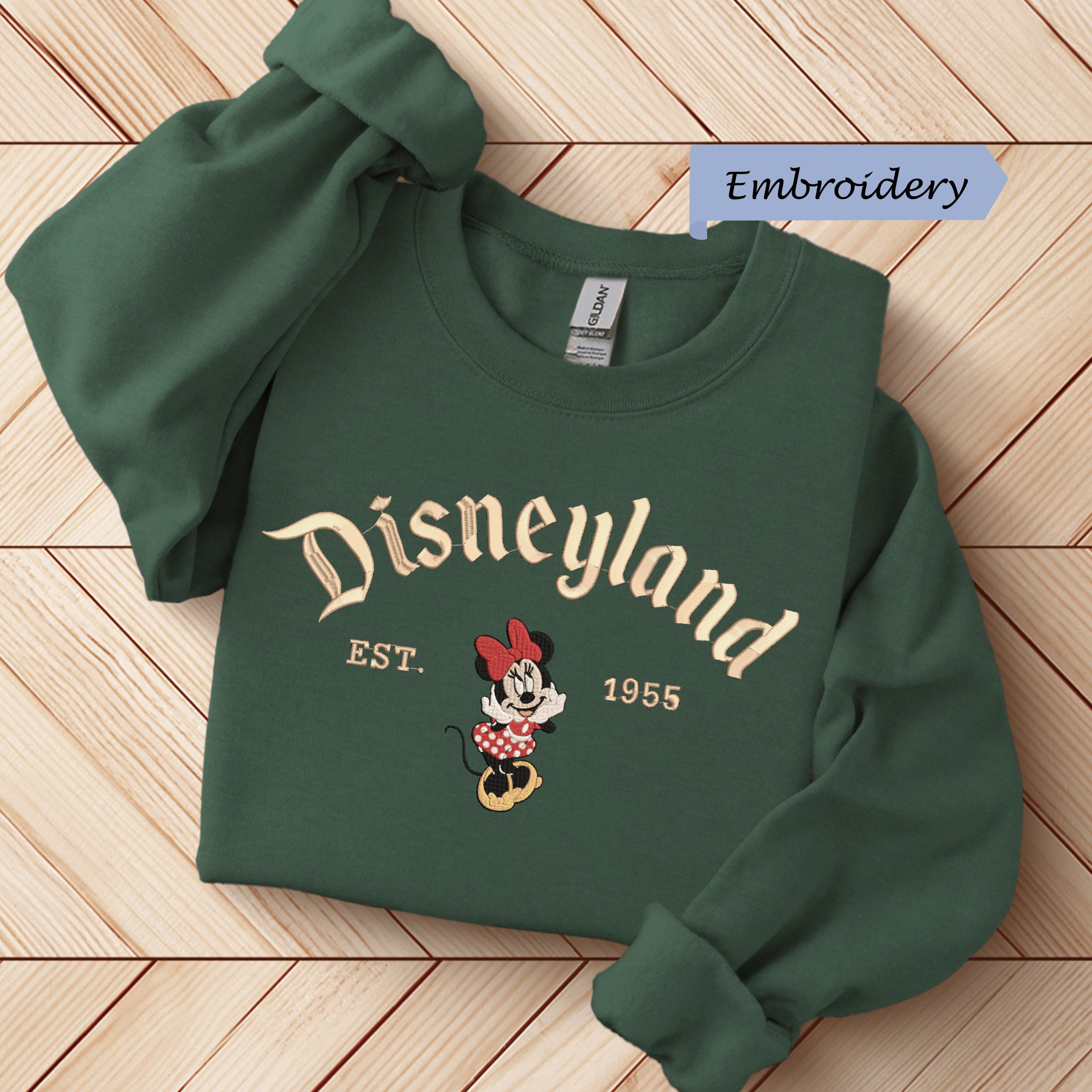 Disneyland Est 1955 Embroidered Minnie Mouse Sweatshirt – Vintage Gildan Black Crewneck Pullover And Cozy Disney Fan Gift - photo 3