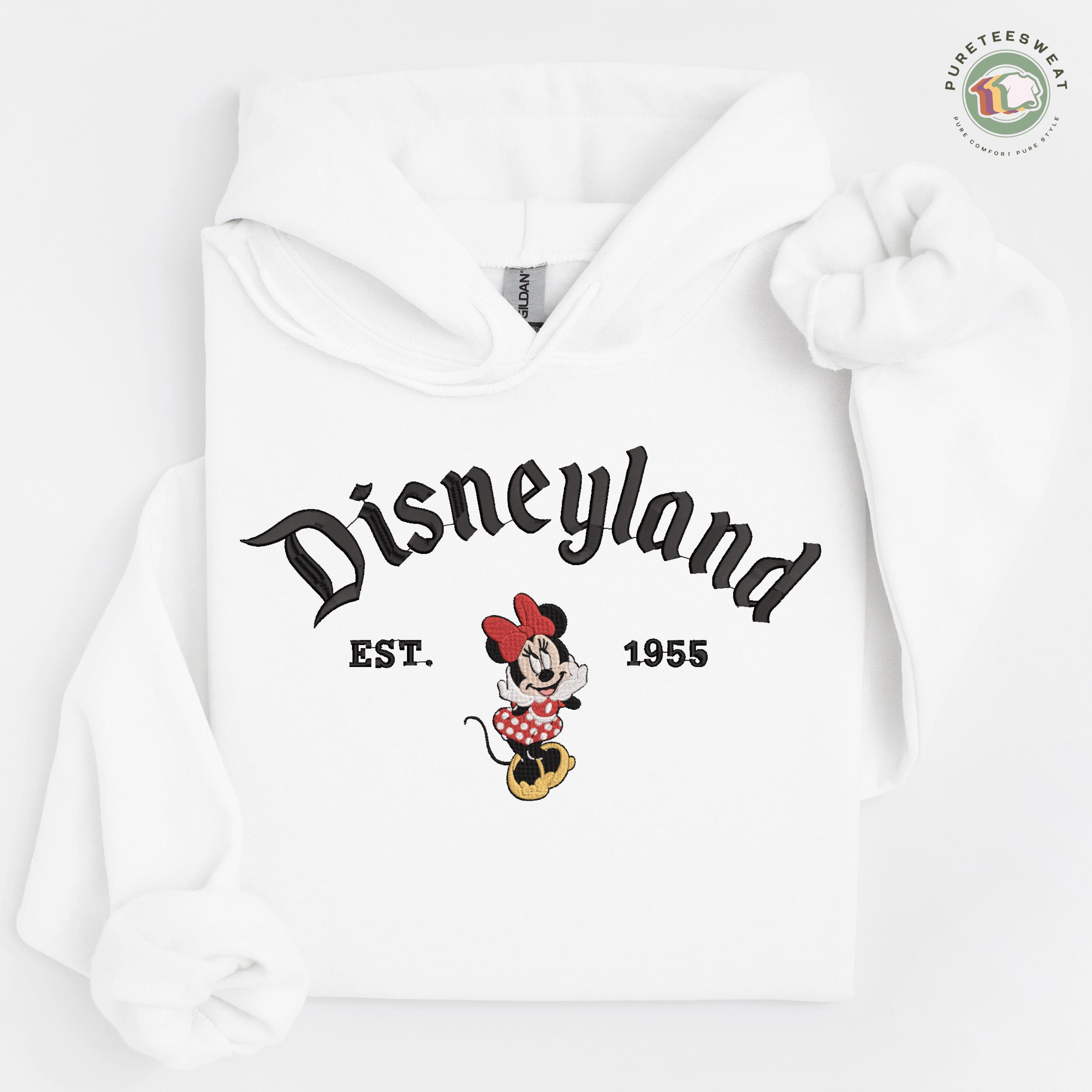 Disneyland Est 1955 Embroidered Minnie Mouse Sweatshirt – Vintage Gildan Black Crewneck Pullover And Cozy Disney Fan Gift - photo 7