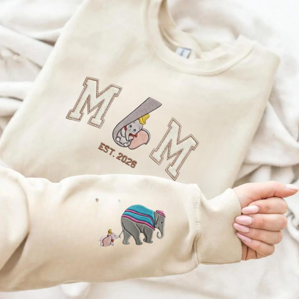 Dumbo Mom Custom Embroidered Sweatshirt With Jumbo Elephant Disney Mama Crewneck T-Shirt for New Mom Est 2026 Mothers Day Gift