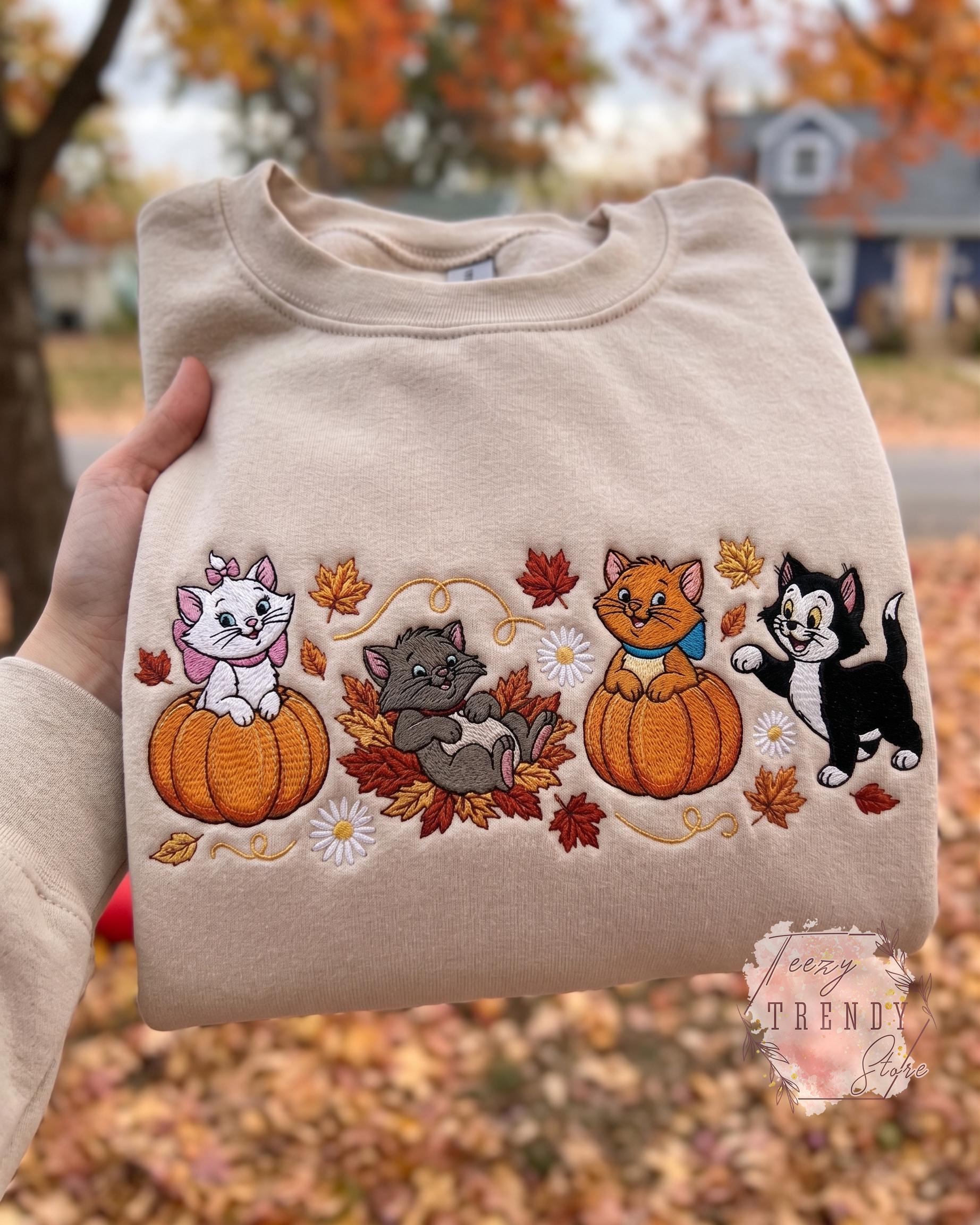 Embroidered Disney Cats Fall Sweatshirt with Marie Berlioz Toulouse and Figaro – Autumn Pumpkin Spooky Halloween T-Shirt Outfit - photo 2