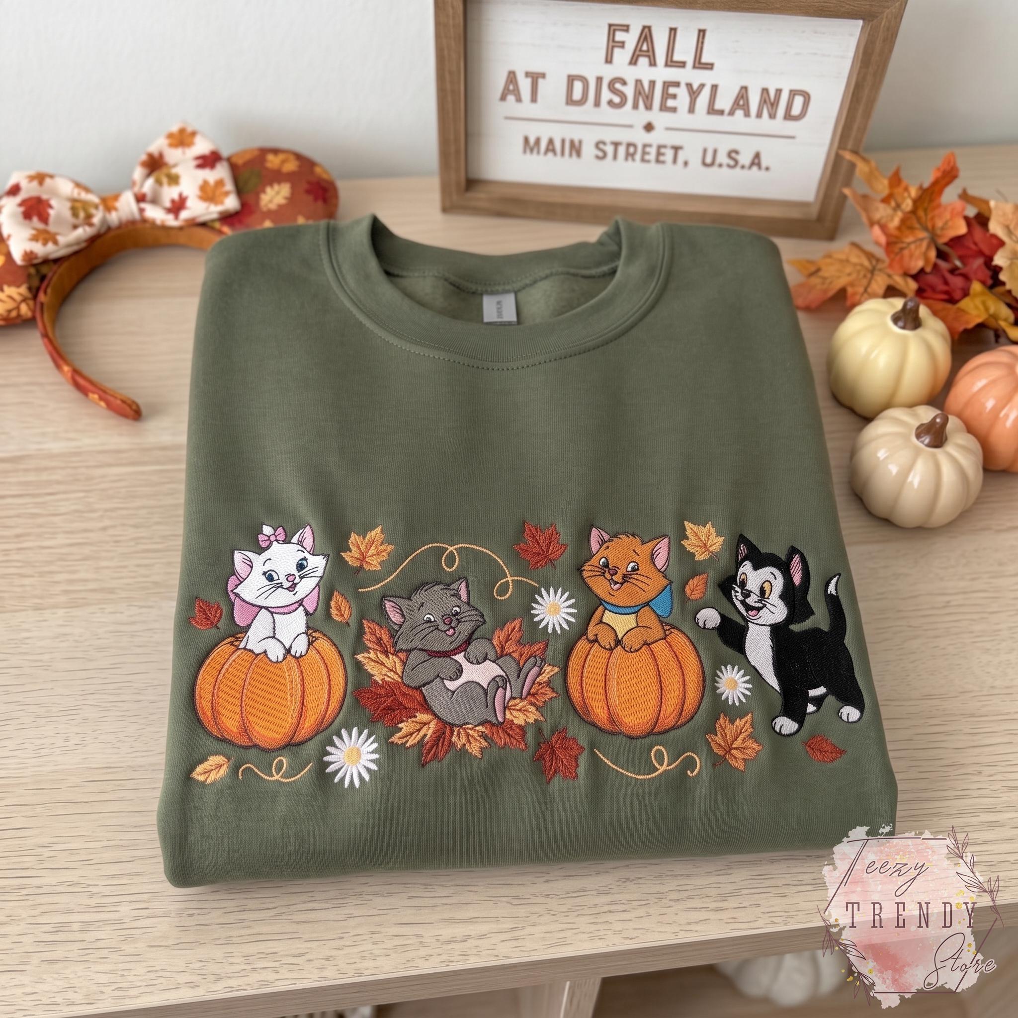 Embroidered Disney Cats Fall Sweatshirt with Marie Berlioz Toulouse and Figaro – Autumn Pumpkin Spooky Halloween T-Shirt Outfit - photo 8