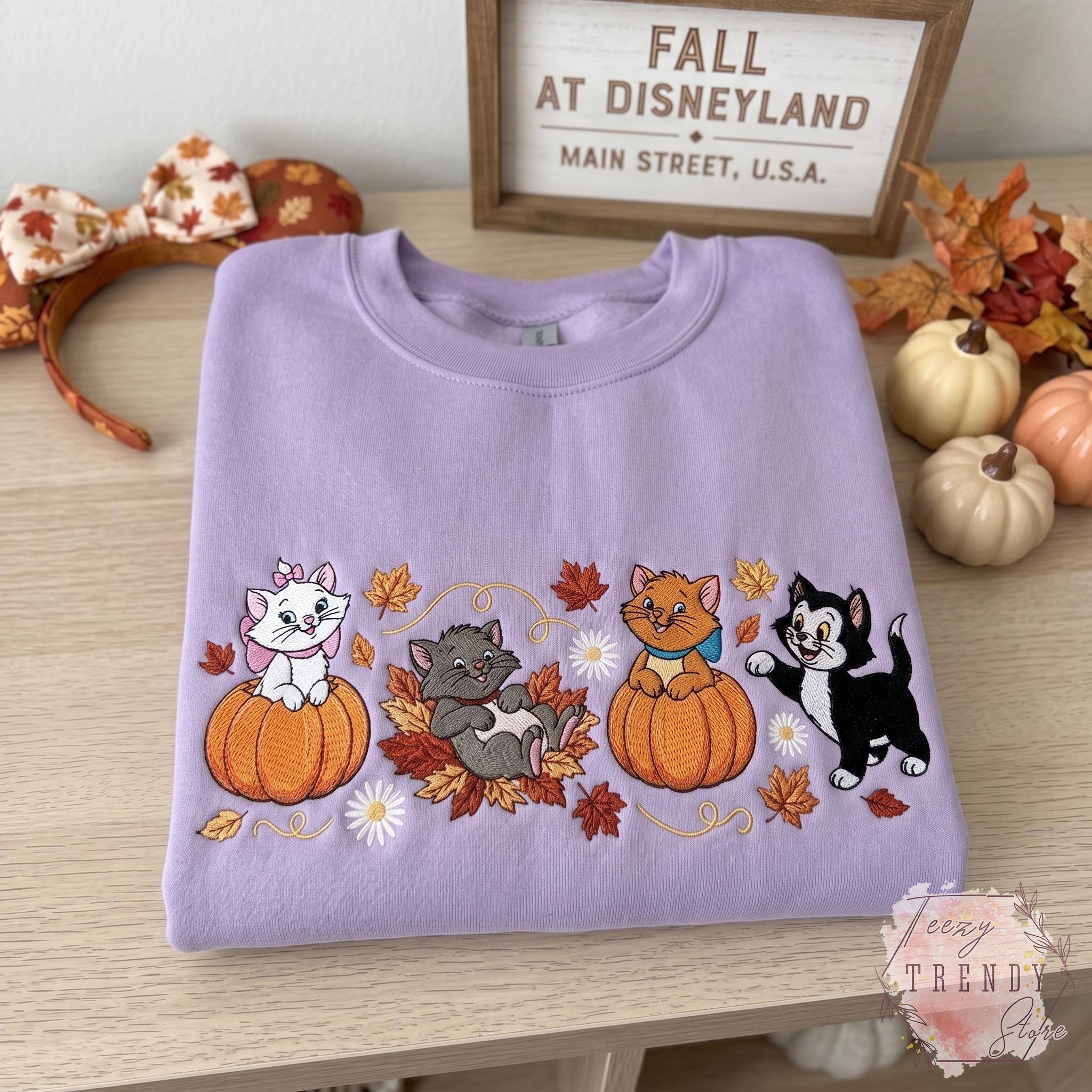 Embroidered Disney Cats Fall Sweatshirt with Marie Berlioz Toulouse and Figaro – Autumn Pumpkin Spooky Halloween T-Shirt Outfit - photo 10