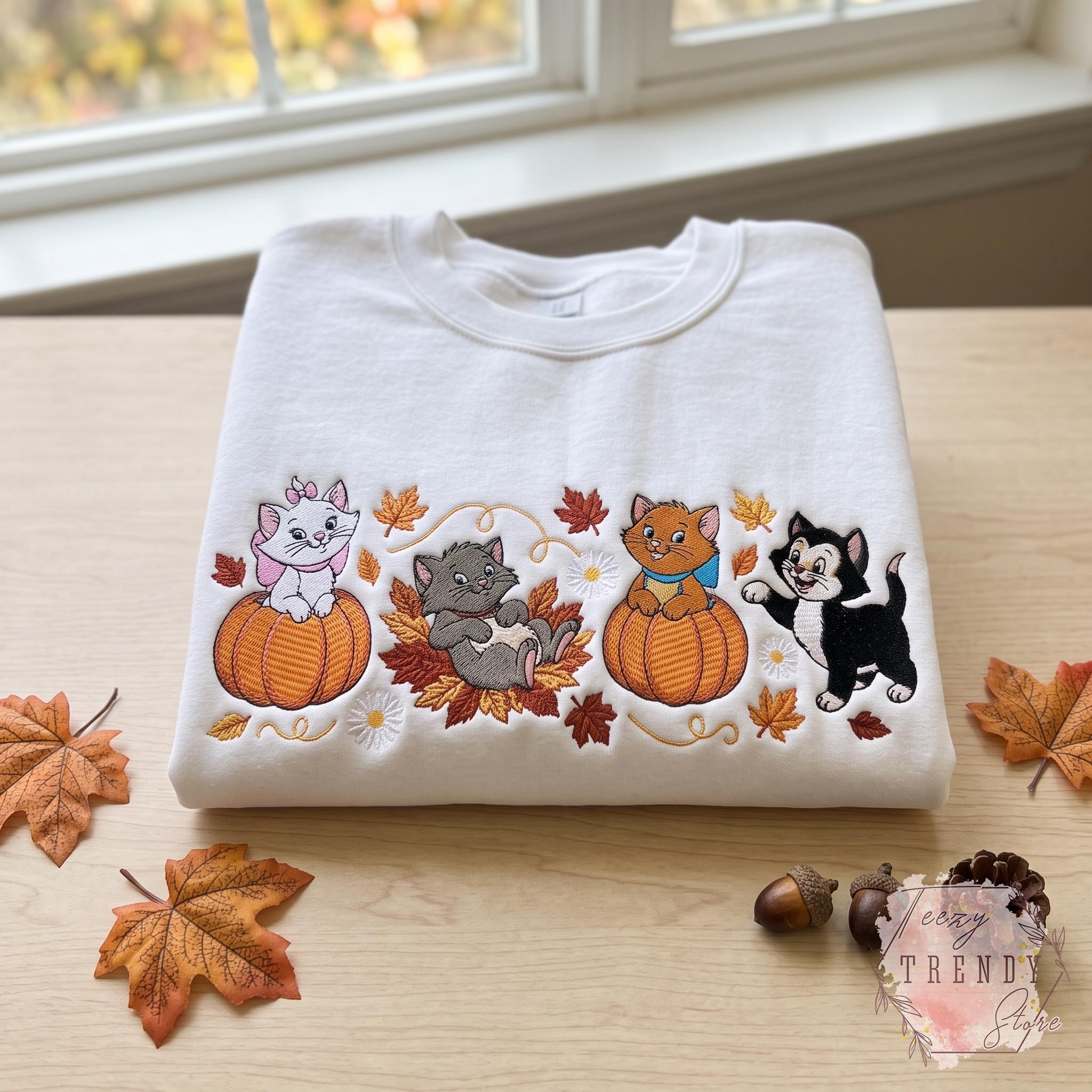 Embroidered Disney Cats Fall Sweatshirt with Marie Berlioz Toulouse and Figaro – Autumn Pumpkin Spooky Halloween T-Shirt Outfit - photo 11