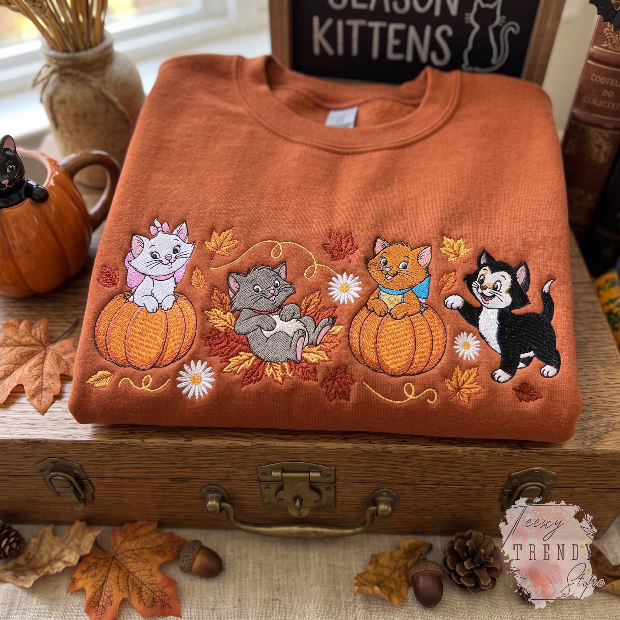 Embroidered Disney Cats Fall Sweatshirt with Marie Berlioz Toulouse and Figaro – Autumn Pumpkin Spooky Halloween T-Shirt Outfit - photo 12
