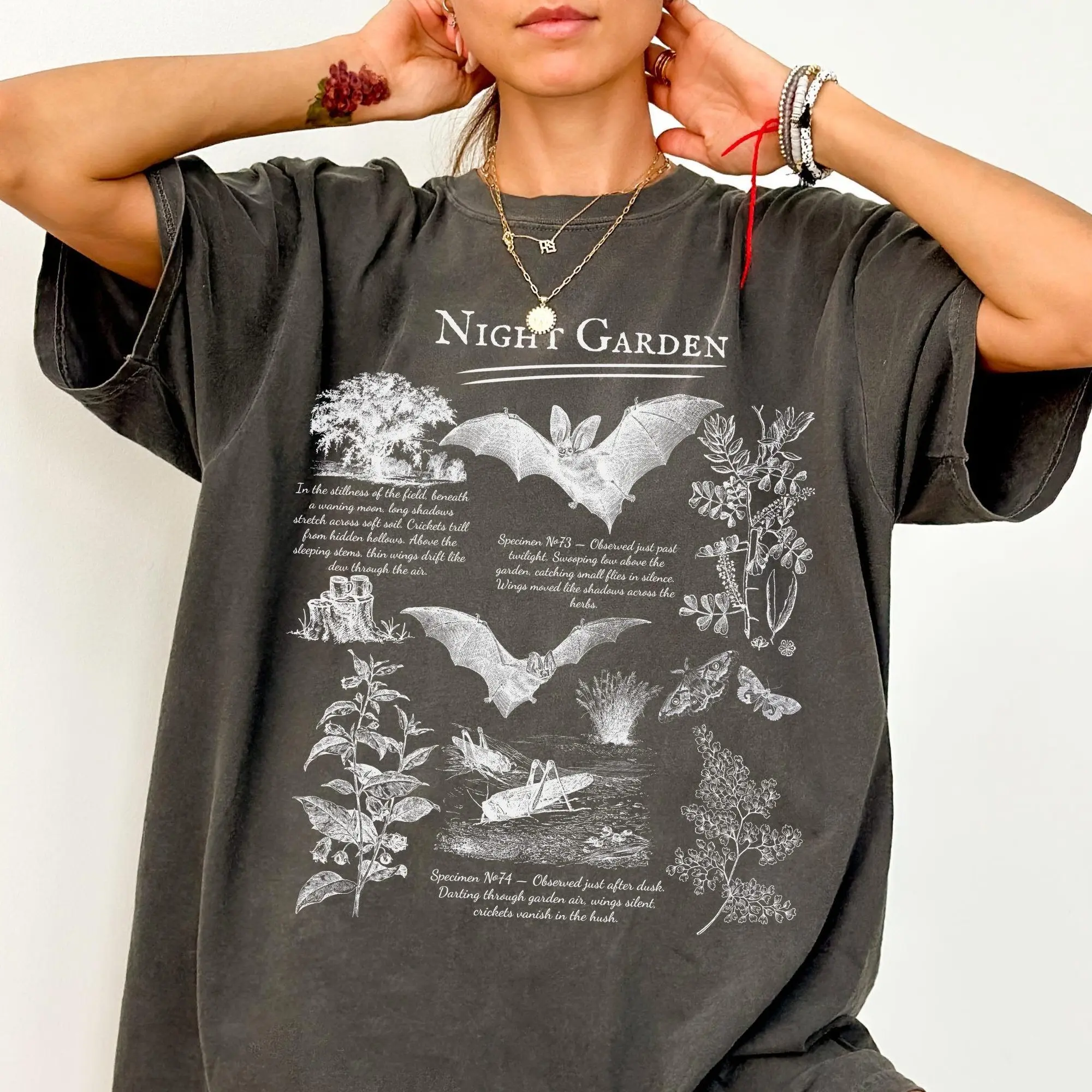 Bat Comfort Colors Shirt, Floral Goblincore Nu-Goth Retro Aesthetic Halloween Bats Oversized Tee, Lover Gift