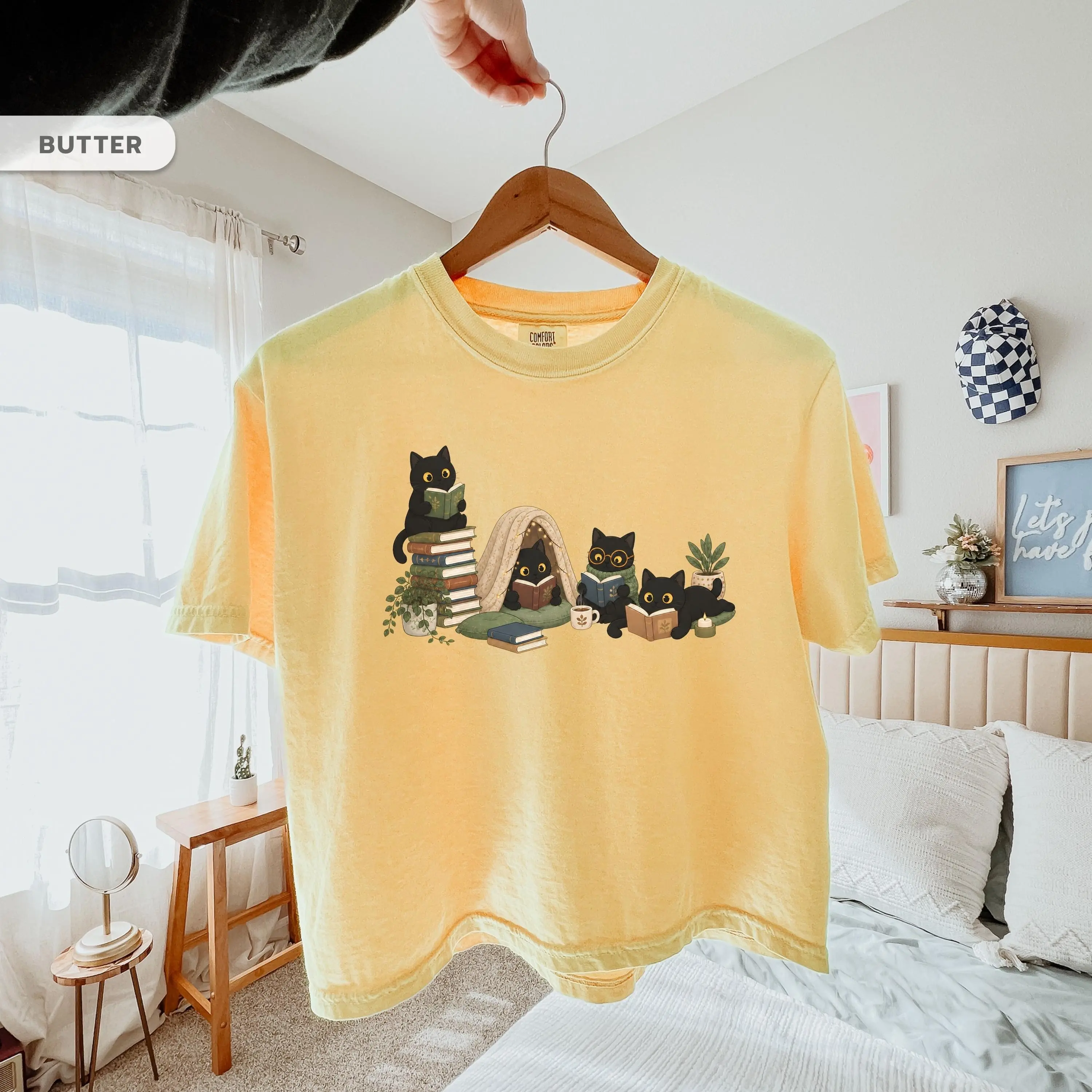 Black Cat Reading Boxy Shirt, Bookish Cat Mom Crop Tee, Cozy Reader Librarian Teacher Gift For Her - photo 4