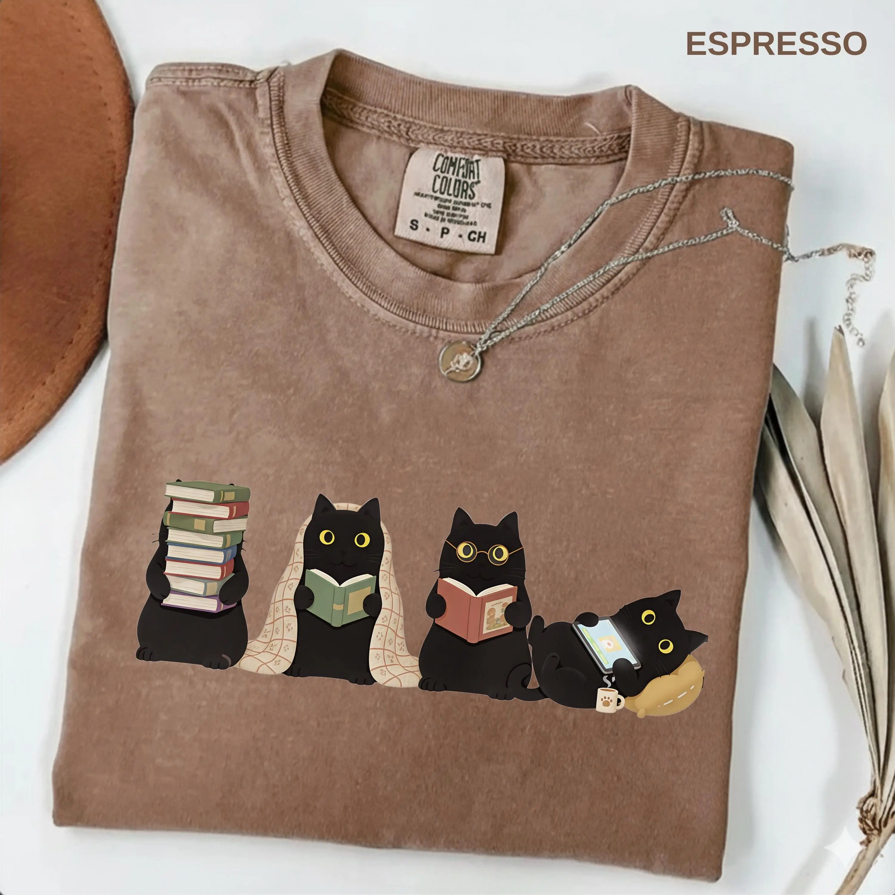 Black Cats Reading Sweatshirt, Bookish Cat Mom Cozy Reader Book Lover Club Gift for Her