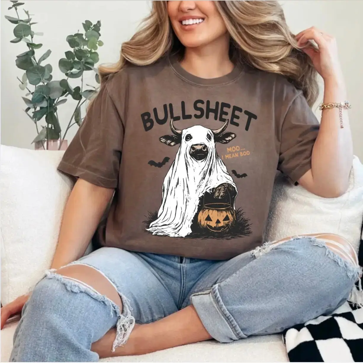 Bullsheet Moo I Mean Boo Cow Halloween T-Shirt, Funny Country Western Farm Costume Cute Fall Tee