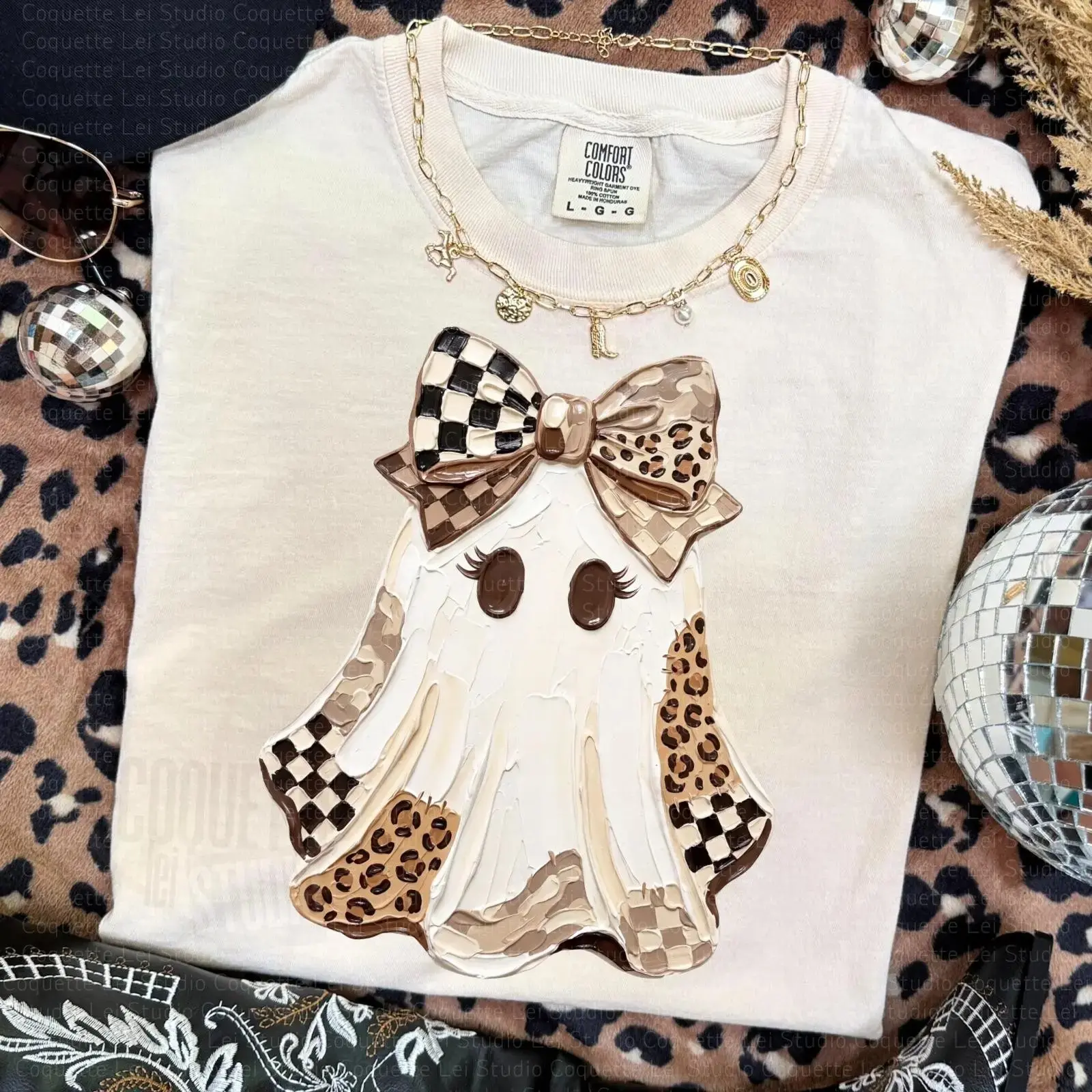 Comfort Colors Coquette Ghost Shirt, Preppy Retro Halloween Graphic Tee, Fall Girly Boho Womens Top - photo 4