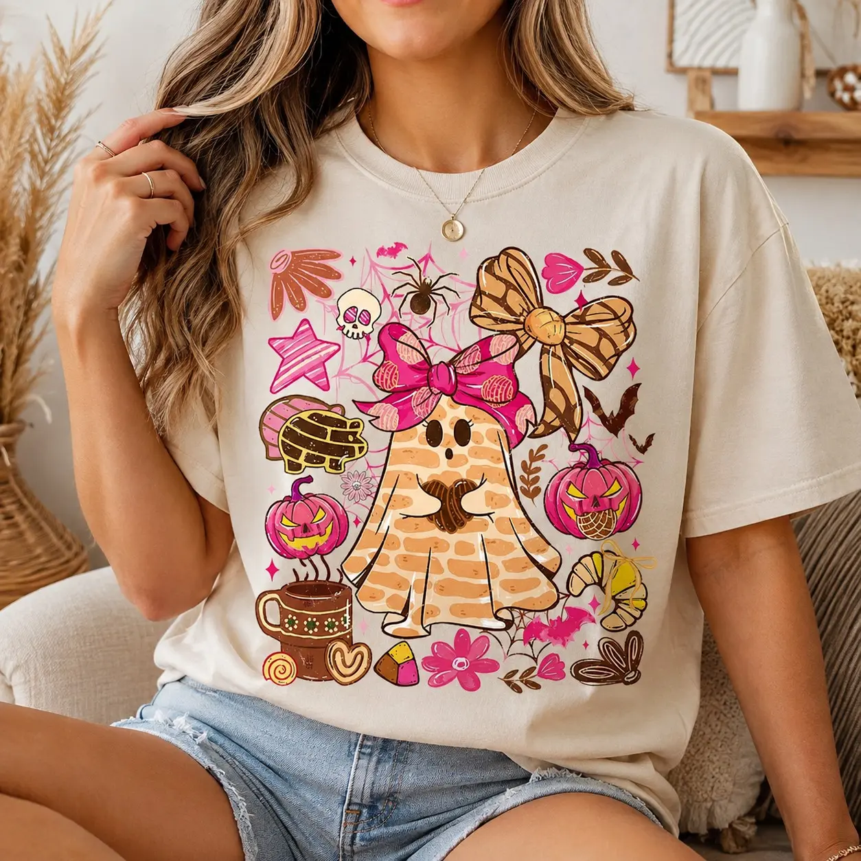Comfort Colors Cute Ghost Pink Bow Pumpkin Coffee Women Graphic Shirts Halloween Party - photo 2