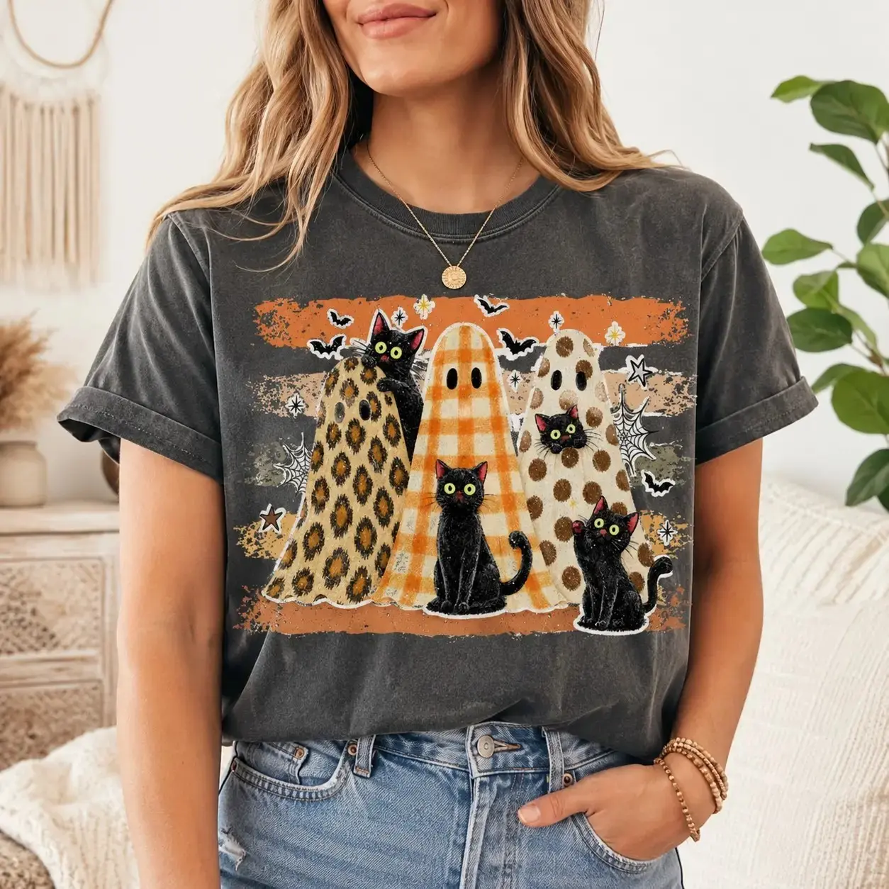 Comfort Colors Cute Ghost Sheet Black Cat Pattern T-Shirt for Women, Playful Kitten Spooky Season Tee, Halloween Pet Lover Gift - photo 2