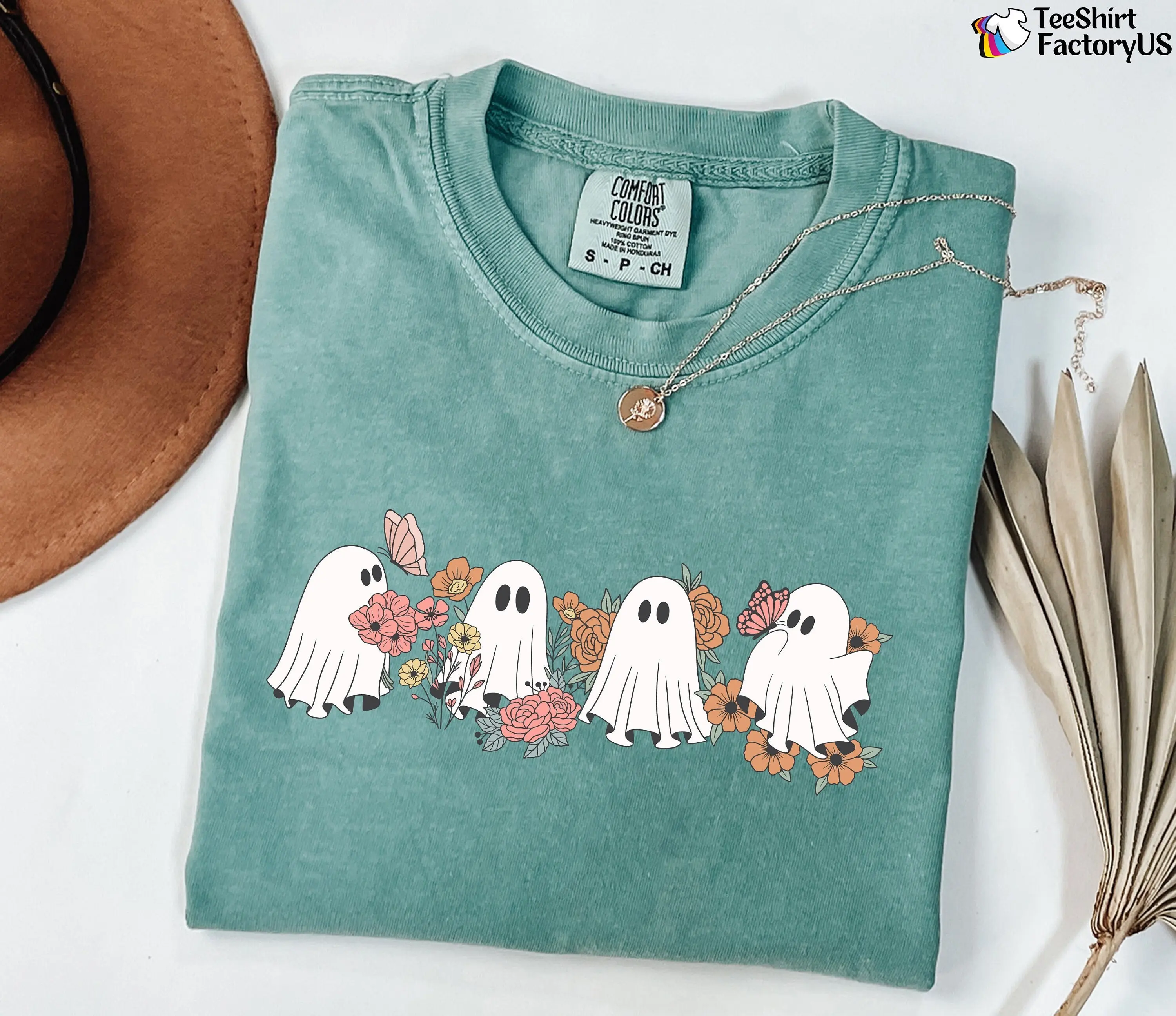 Comfort Colors Cute Ghost Sweatshirt, Floral Halloween Graphic Crewneck, Spooky Season Fall Gift for Women