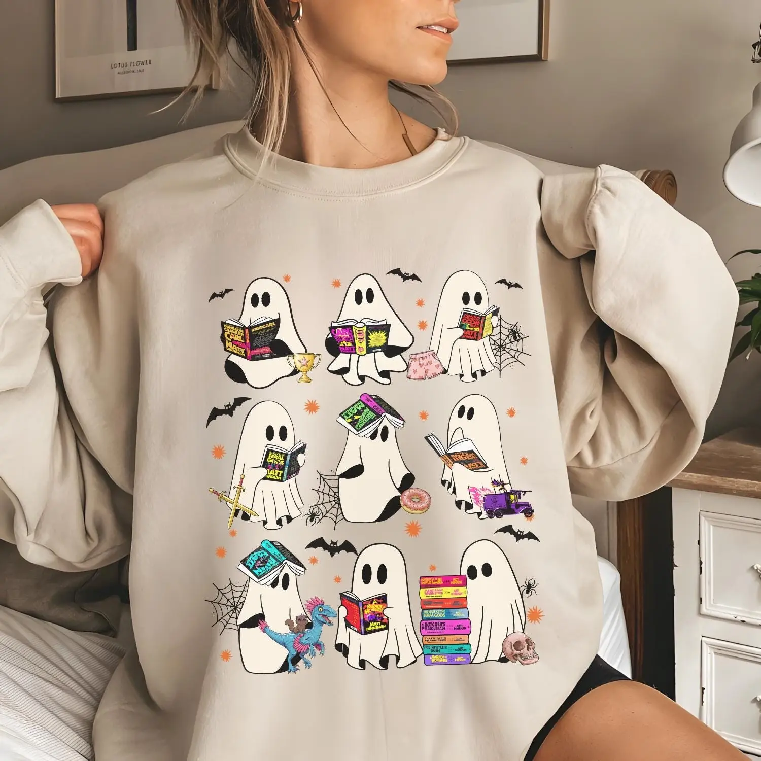 Comfort Colors Dungeon Crawler Carl Ghost Reading Sweatshirt, Funny Bookish Halloween DCC Fan Gift - photo 1