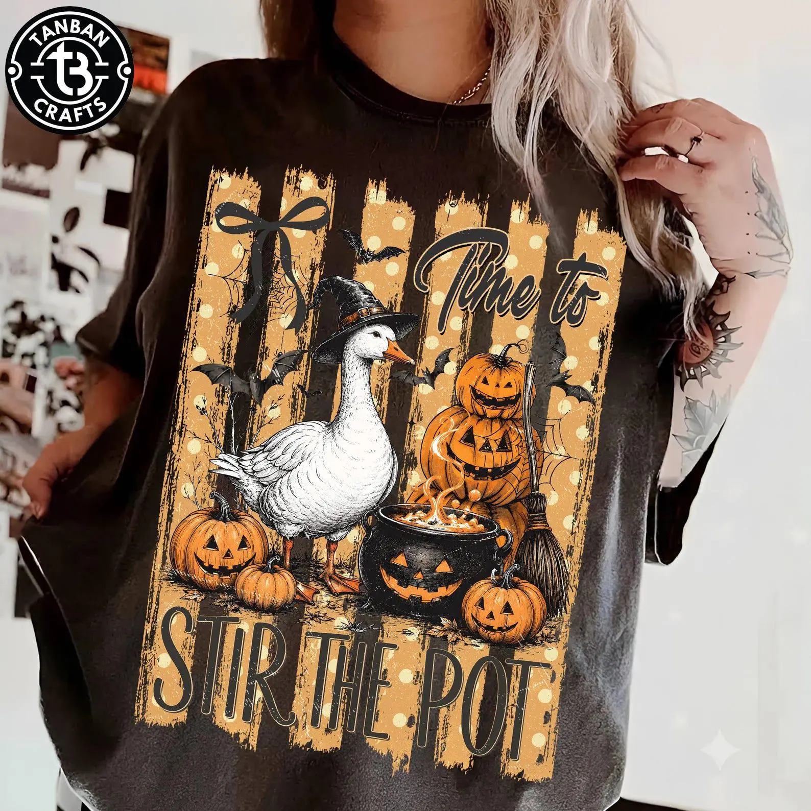 Comfort Colors Funny Goose Halloween Sweatshirt, Time To Stir The Pot Witch Vintage Graphic Crewneck - photo 5