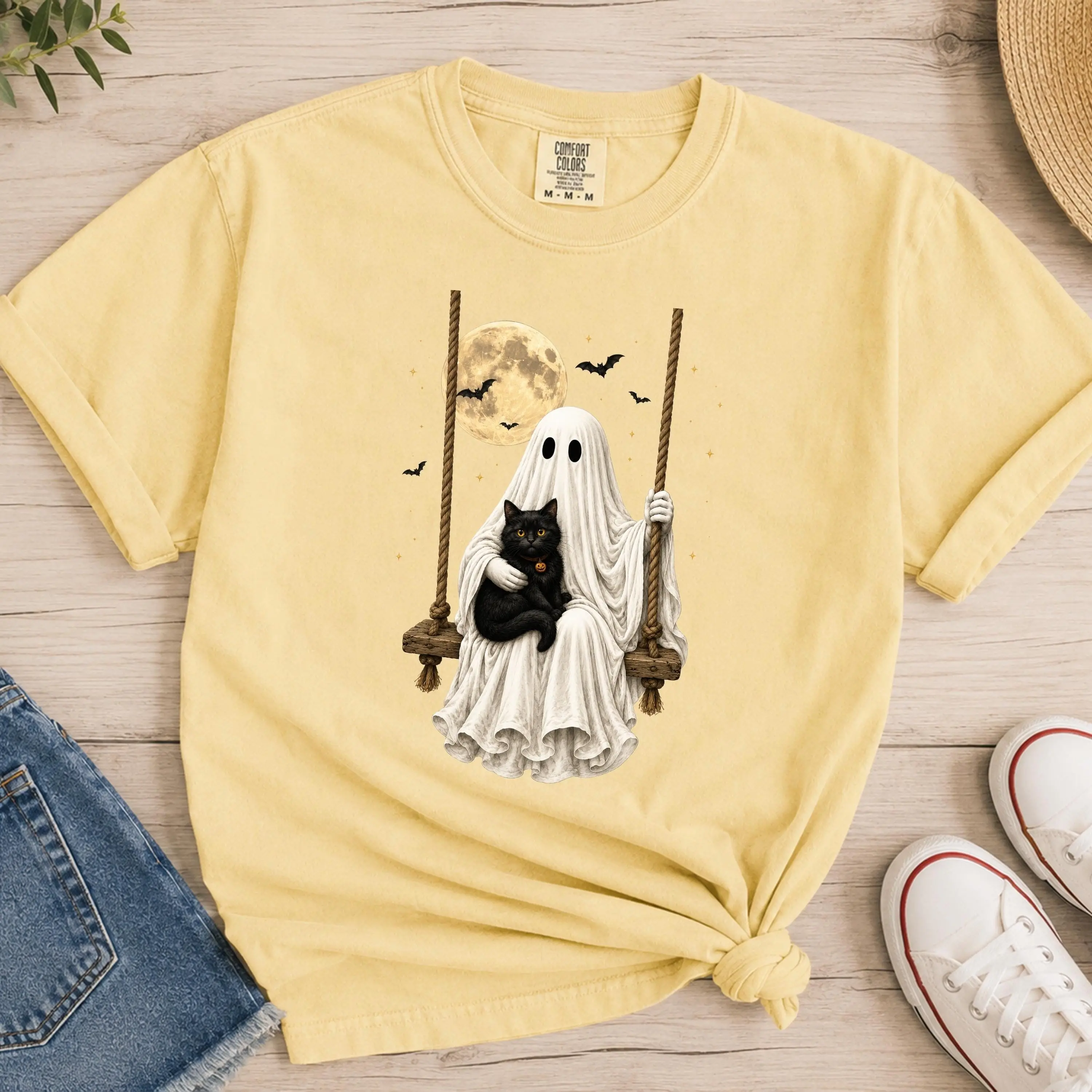 Comfort Colors Ghost Holding Black Cat Shirt, Cute Spooky Halloween Vintage Fall Graphic Tee - photo 2