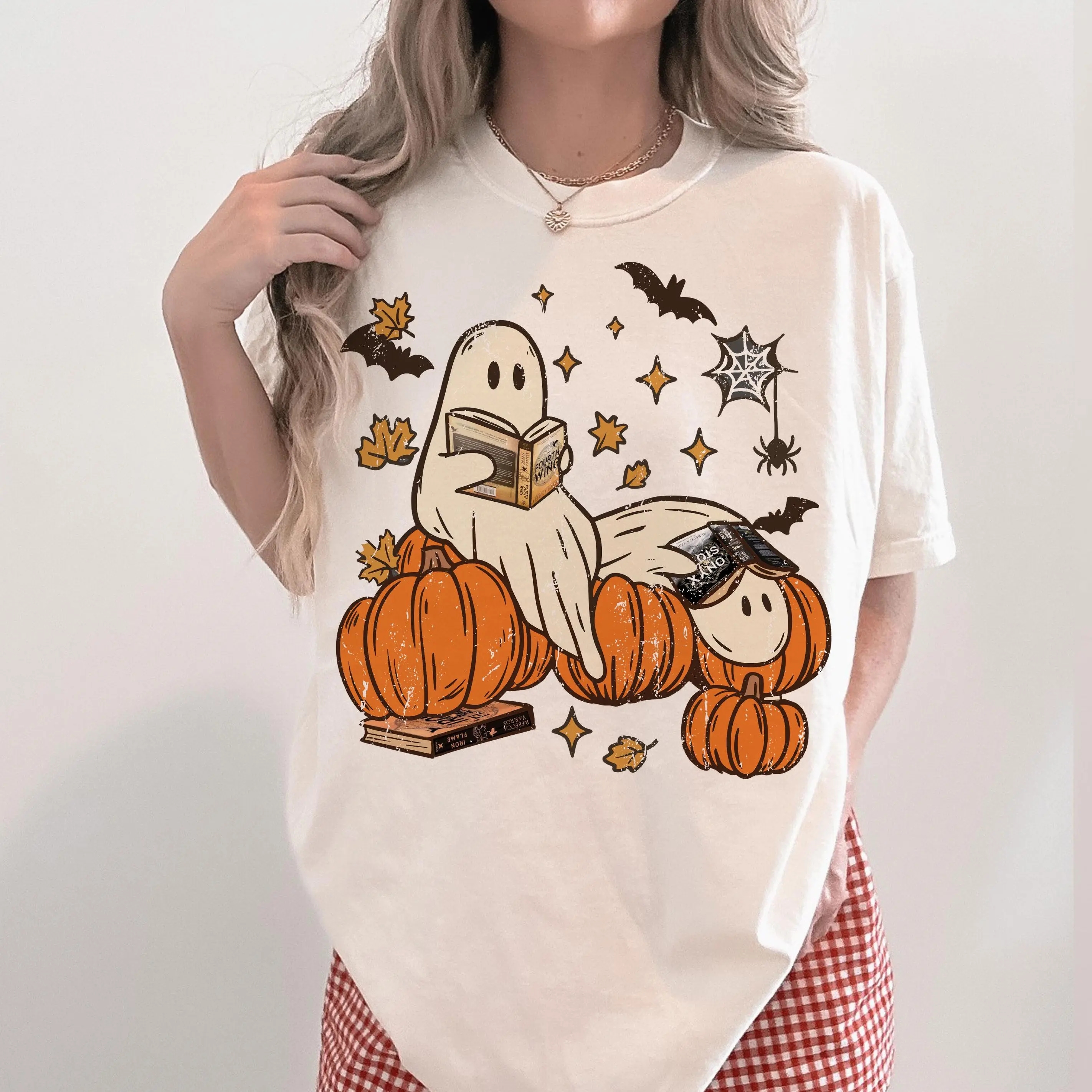 Comfort Colors Ghost Reading Fourth Wing Shirt, Bookish Halloween Graphic Tee, Gifts For Readers - photo 3
