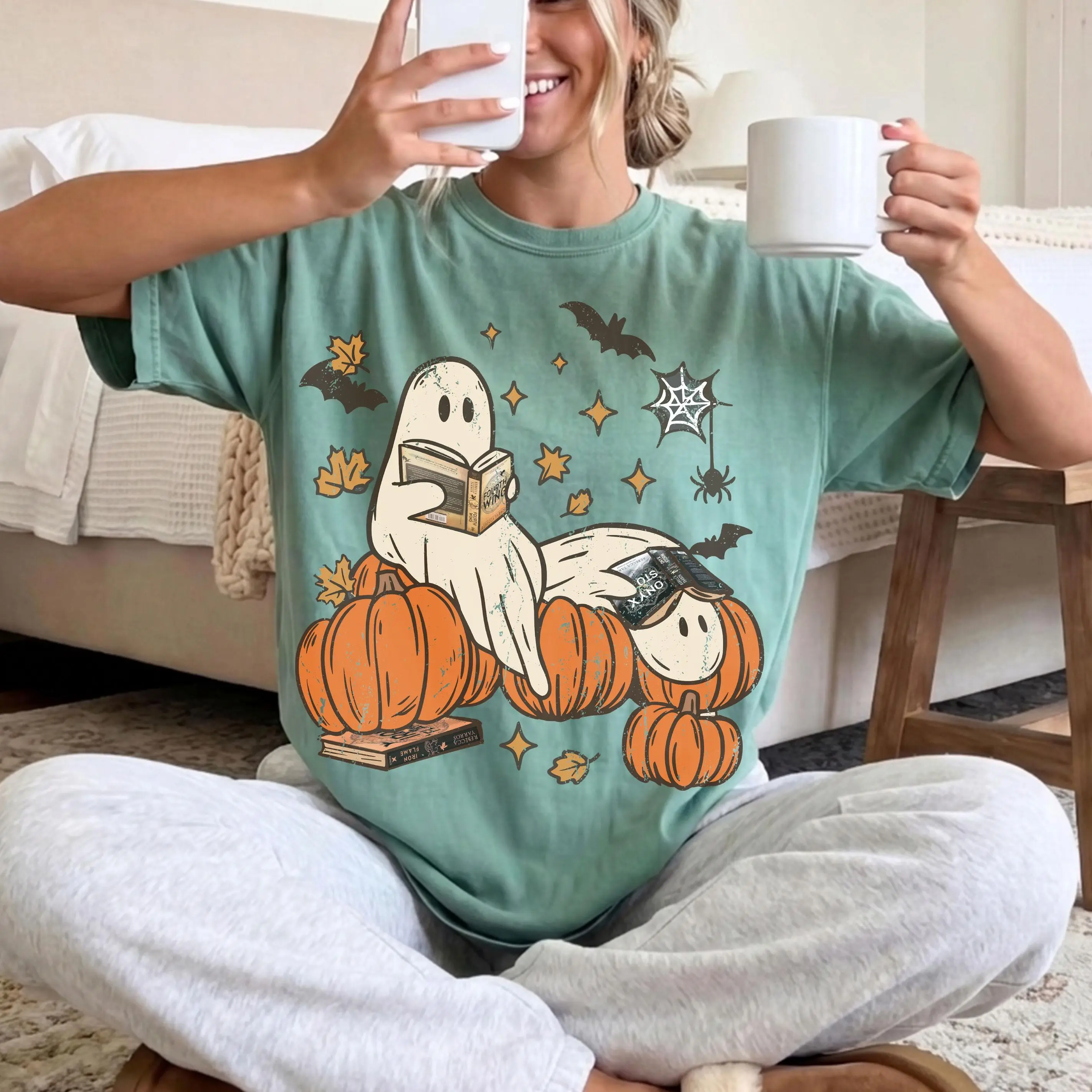 Comfort Colors Ghost Reading Fourth Wing Shirt, Bookish Halloween Graphic Tee, Gifts For Readers - photo 5