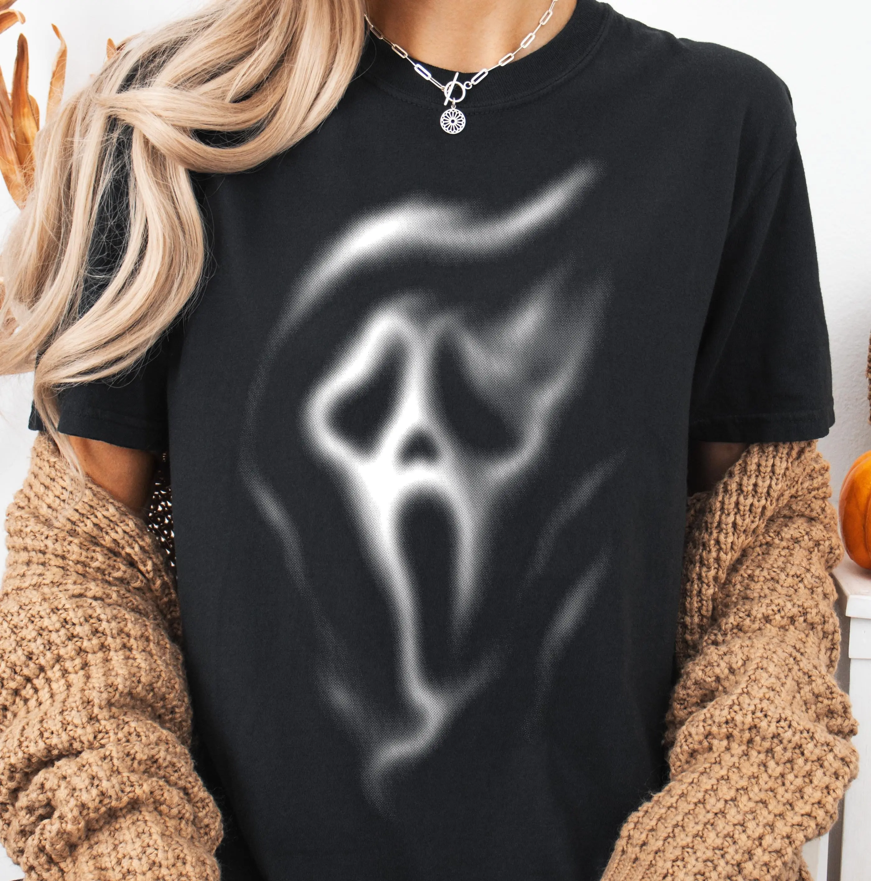 Comfort Colors Ghost Skull Blur Halftone Shirt, Horror Film Halloween Aesthetic Scary Killer Night Tee