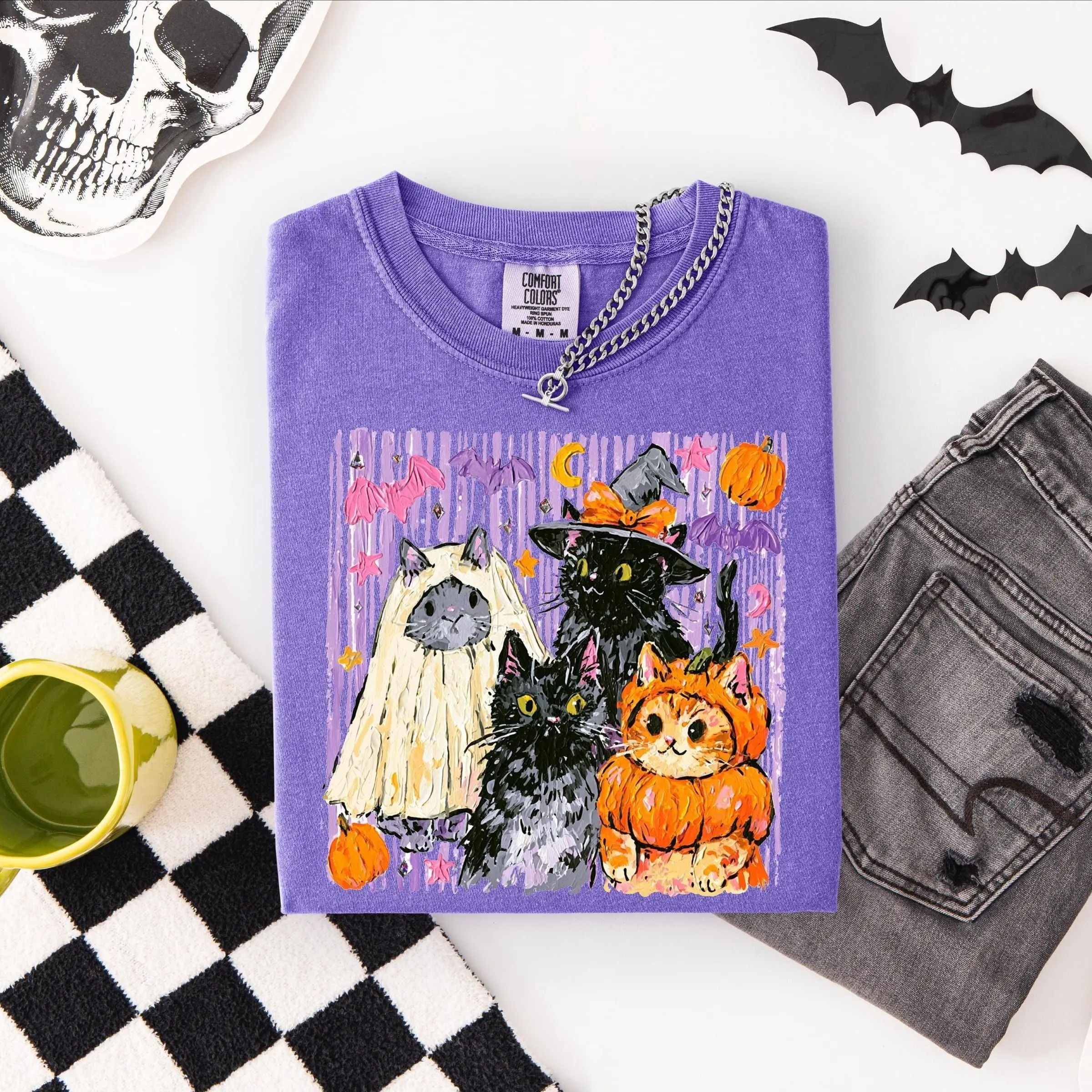 Comfort Colors Vintage Halloween Black Cat Shirt, Pumpkin Kitty Lover Mom Gift Graphic Tee