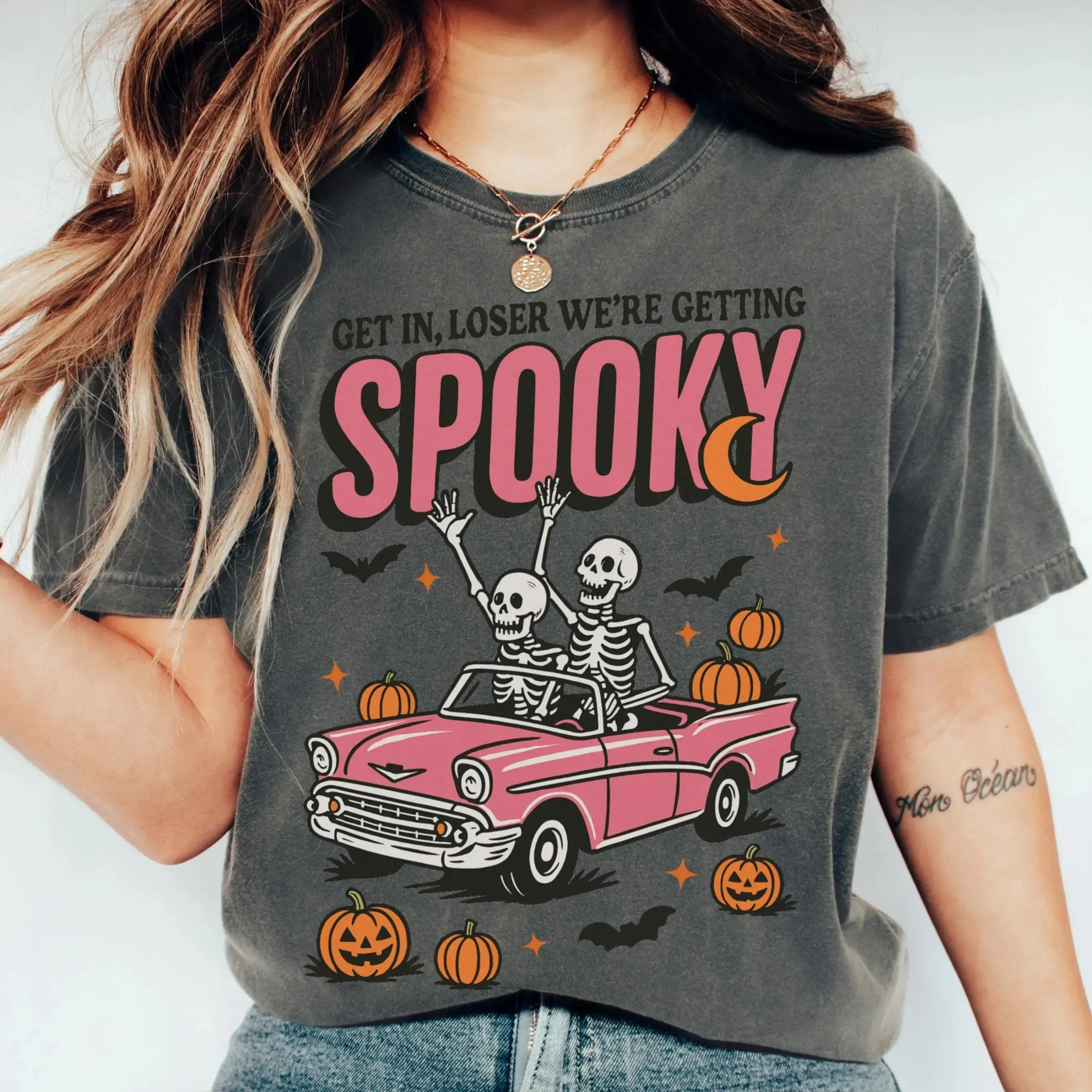 Comfort Colors Halloween Skeleton Shirt, Womens Fall Spooky Season Pumpkin Cozy Autumn Gift Tee