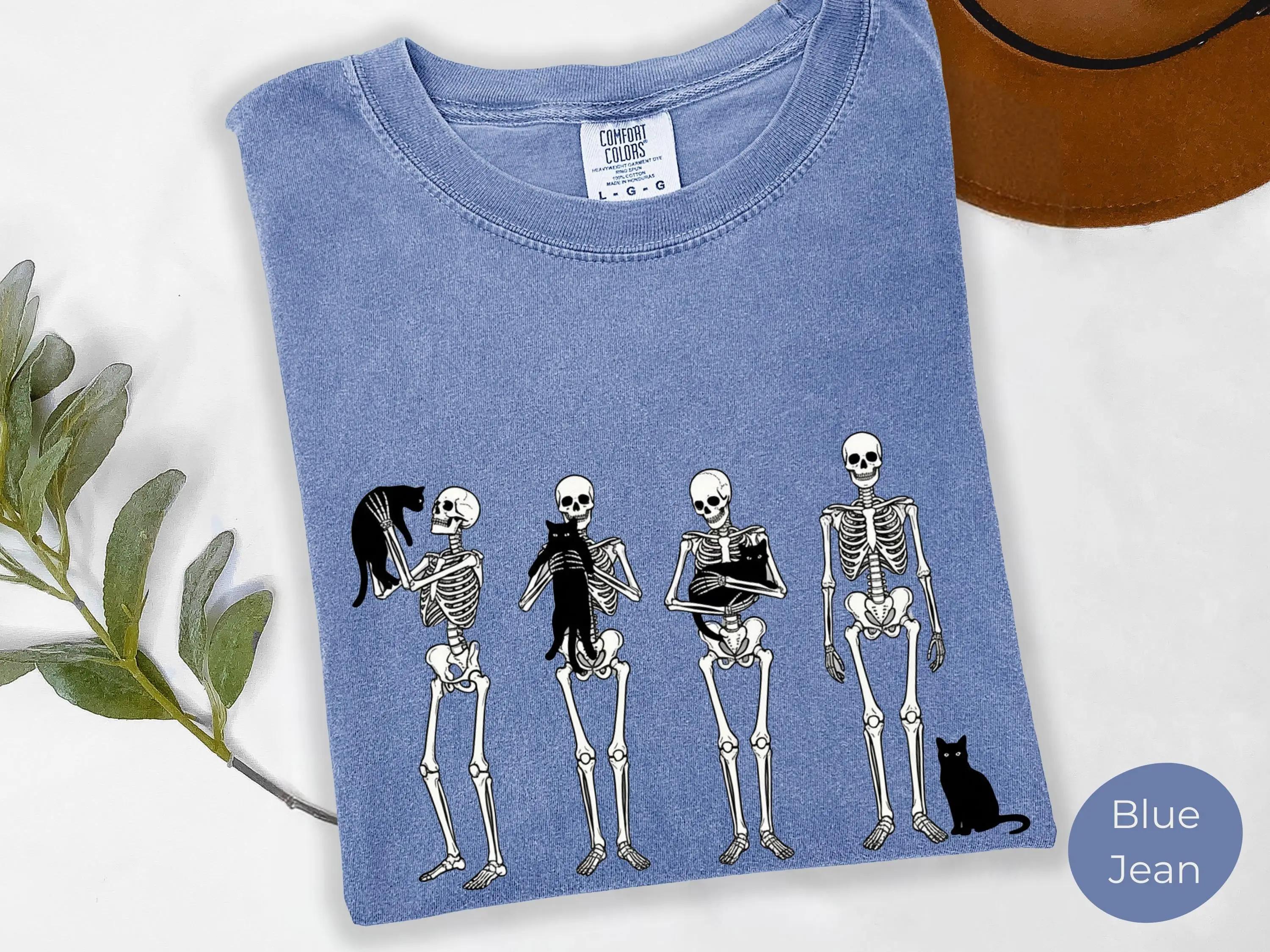 Comfort Colors Halloween Skull Cats Shirt, Funny Spooky Season Graphic Tee, Cat Mom Lover Gift - photo 3