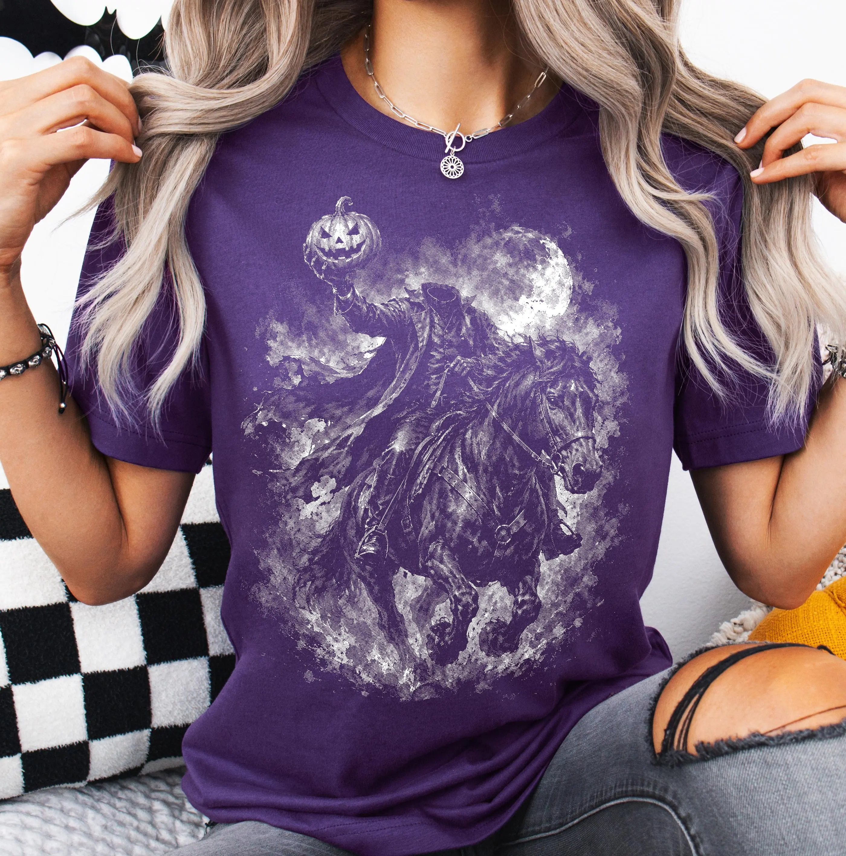 Comfort Colors Headless Horseman Halftone T-Shirt Womens, Dark Halloween Gothic Horse Graphic Tee Spooky Moonlit - photo 3