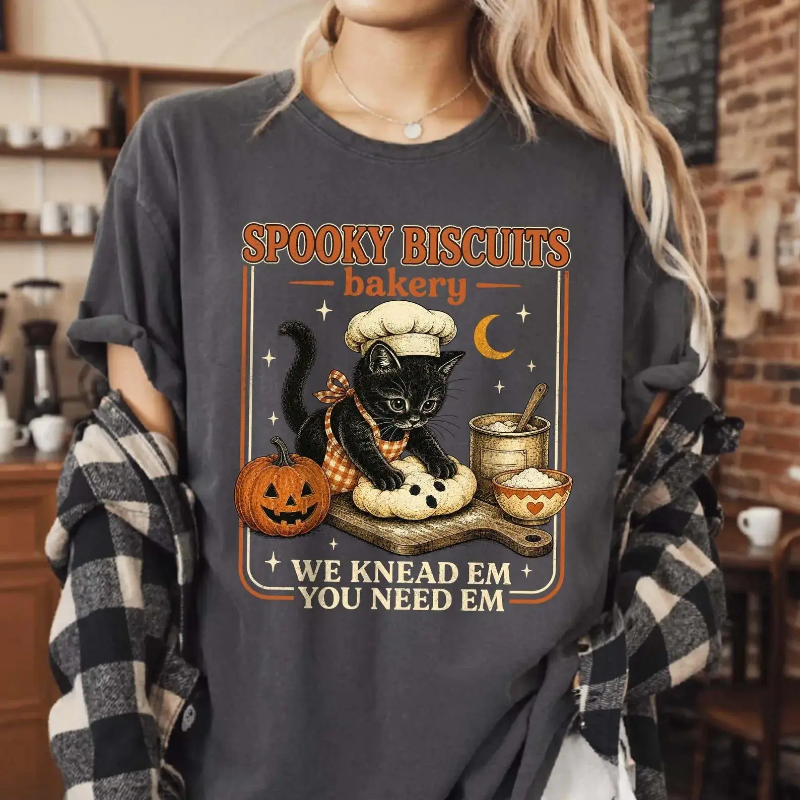 Comfort Colors Kitty Biscuits Shirt, Black Cat Halloween Fall Tee, Vintage Baking Pumpkin Spooky Season Lover Gift - photo 4