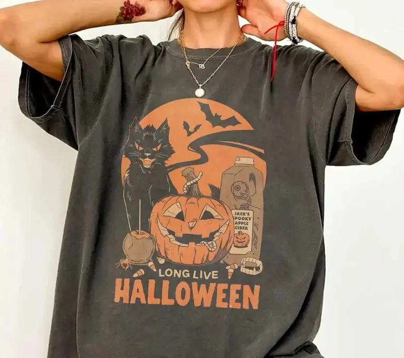 Comfort Colors Long Live Halloween Shirt for Women, Retro Vintage Style Fall Tee, Spooky Season Graphic Top