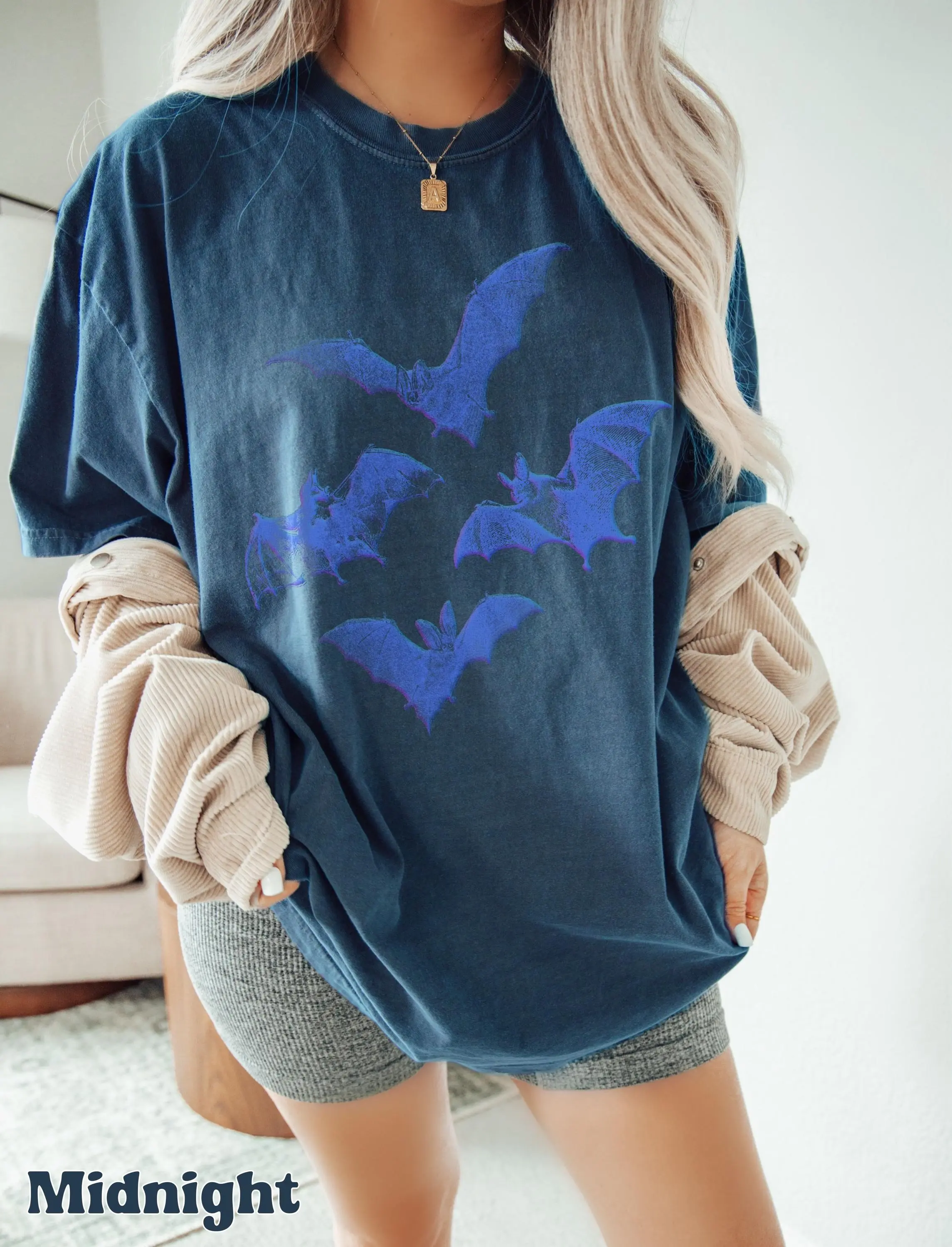 Comfort Colors Retro Bats Shirt, Y2K 90s Style Artsy Halloween Bat Lover Aesthetic Tee for Women