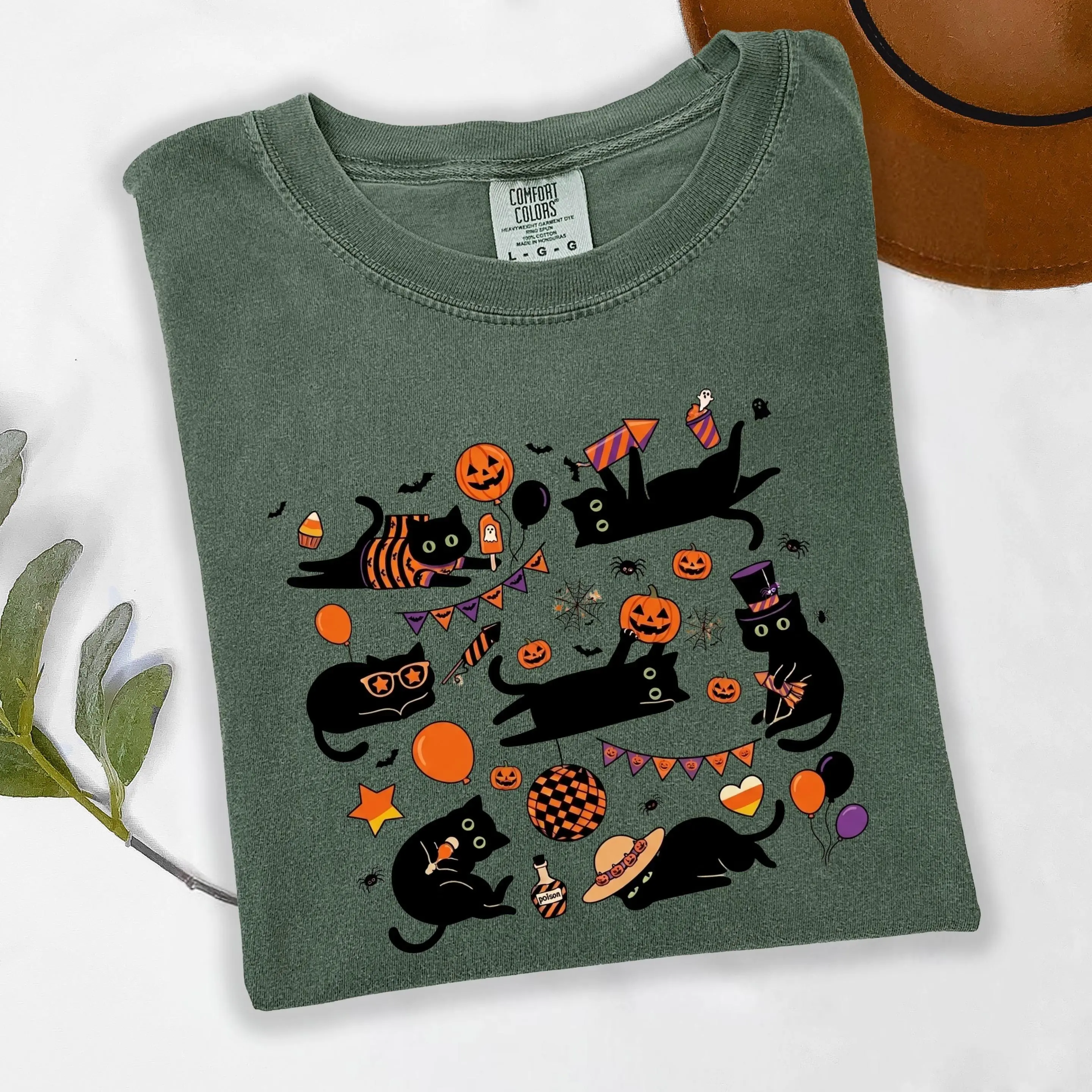 Comfort Colors Spooky Black Cats Shirt, Vintage Halloween Pumpkin Kitty Lover Mom Gift Tee - photo 3