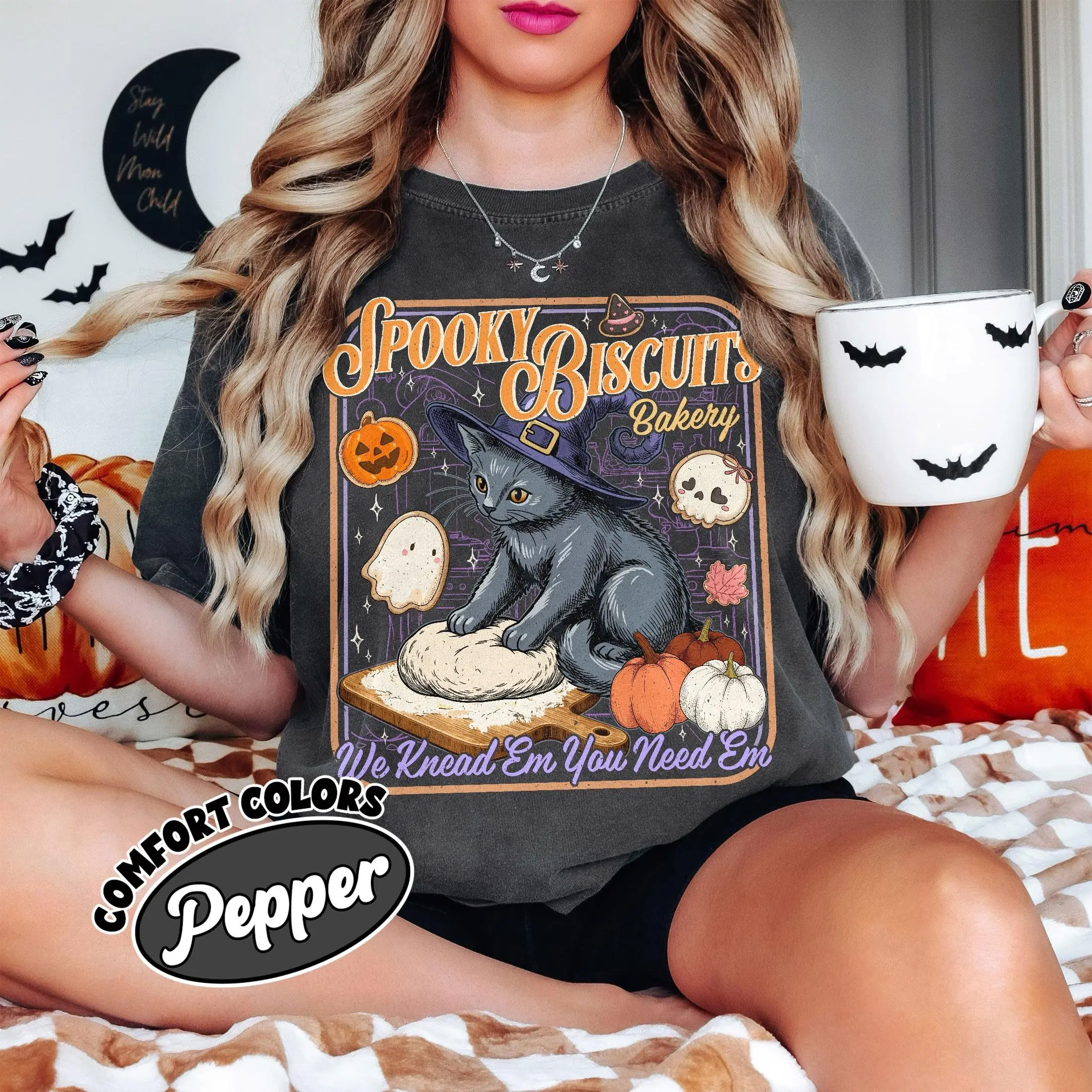 Comfort Colors Spooky Kitty Biscuits Bakery Shirt, Funny Black Cat Halloween Graphic Tee for Baking Lovers