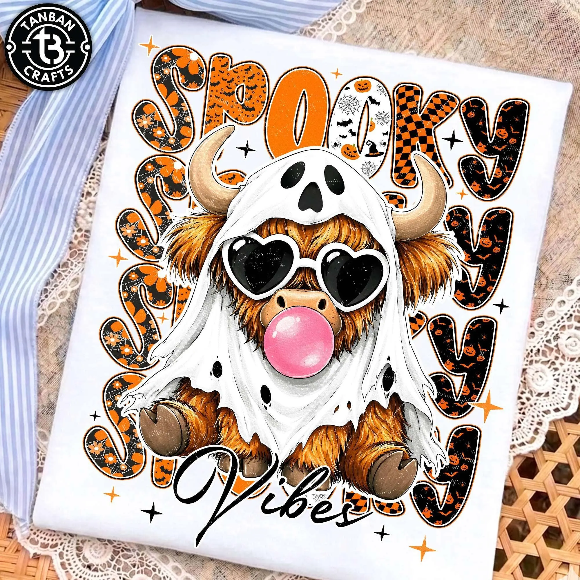 Comfort Colors Spooky Vibes High Cow T-Shirt, Funny Cute Fall Print Trendy Halloween Graphic Tee for Women