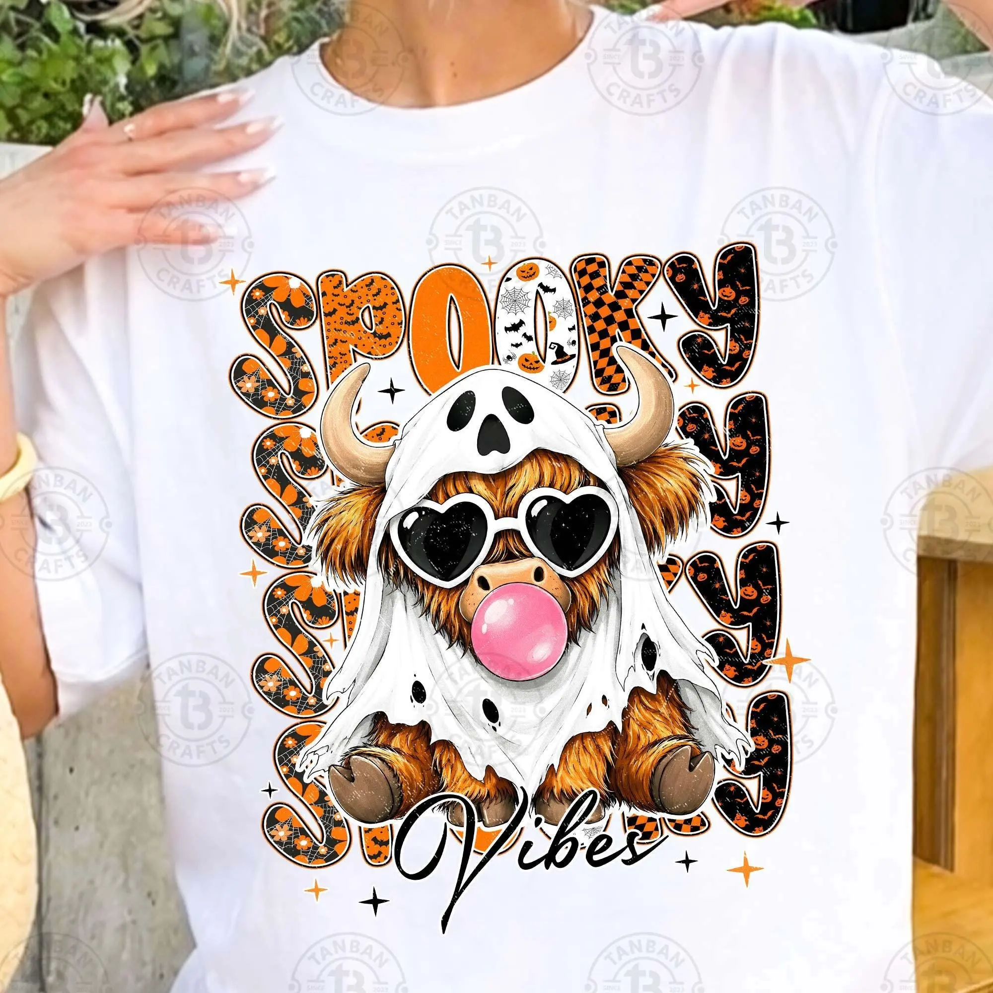 Comfort Colors Spooky Vibes High Cow T-Shirt, Funny Cute Fall Print Trendy Halloween Graphic Tee for Women - photo 2