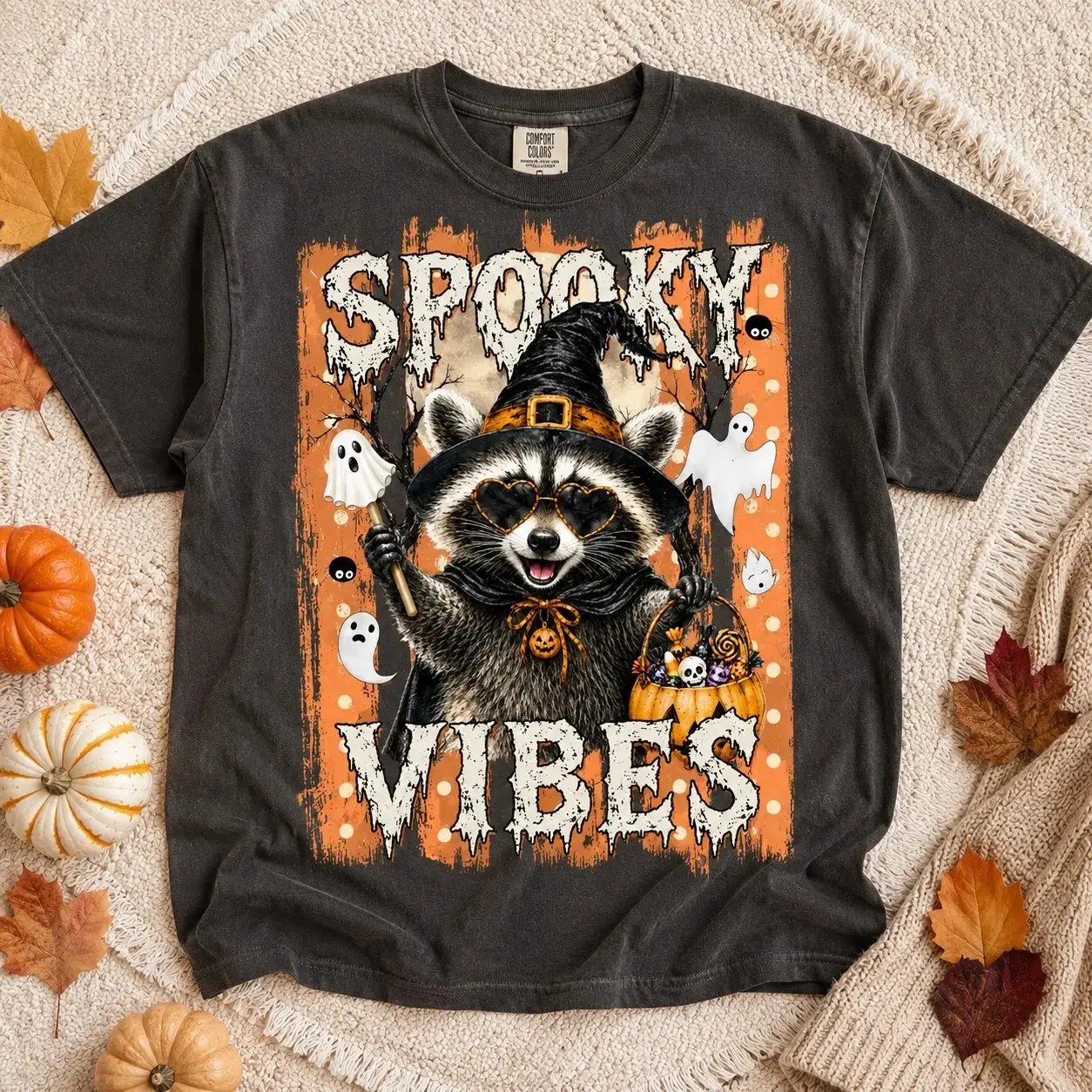 Comfort Colors Spooky Vibes Raccoon Sunglasses Shirt for Women, Trick or Treat Halloween Tee, Retro Wildlife Autumn Cute Teen Top