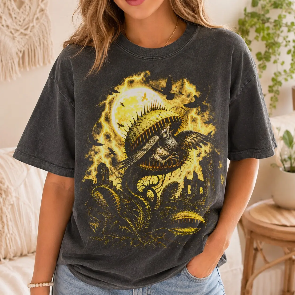 Comfort Colors Venus Flytrap Monster Plant Raven Moon Women Graphic Shirts Halloween Festival