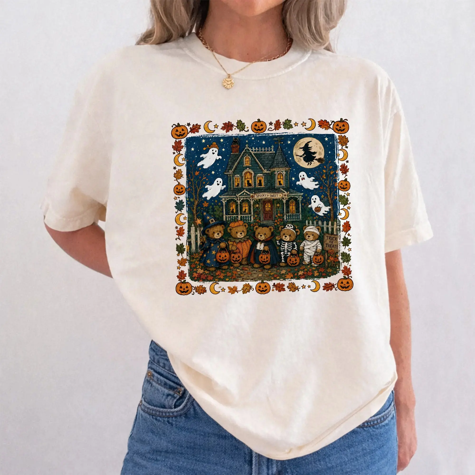 Comfort Colors Vintage 90s Halloween Shirt, Trick or Treat Tee Haunted House Graphic Pumpkin Lover Gift Womens T-Shirt