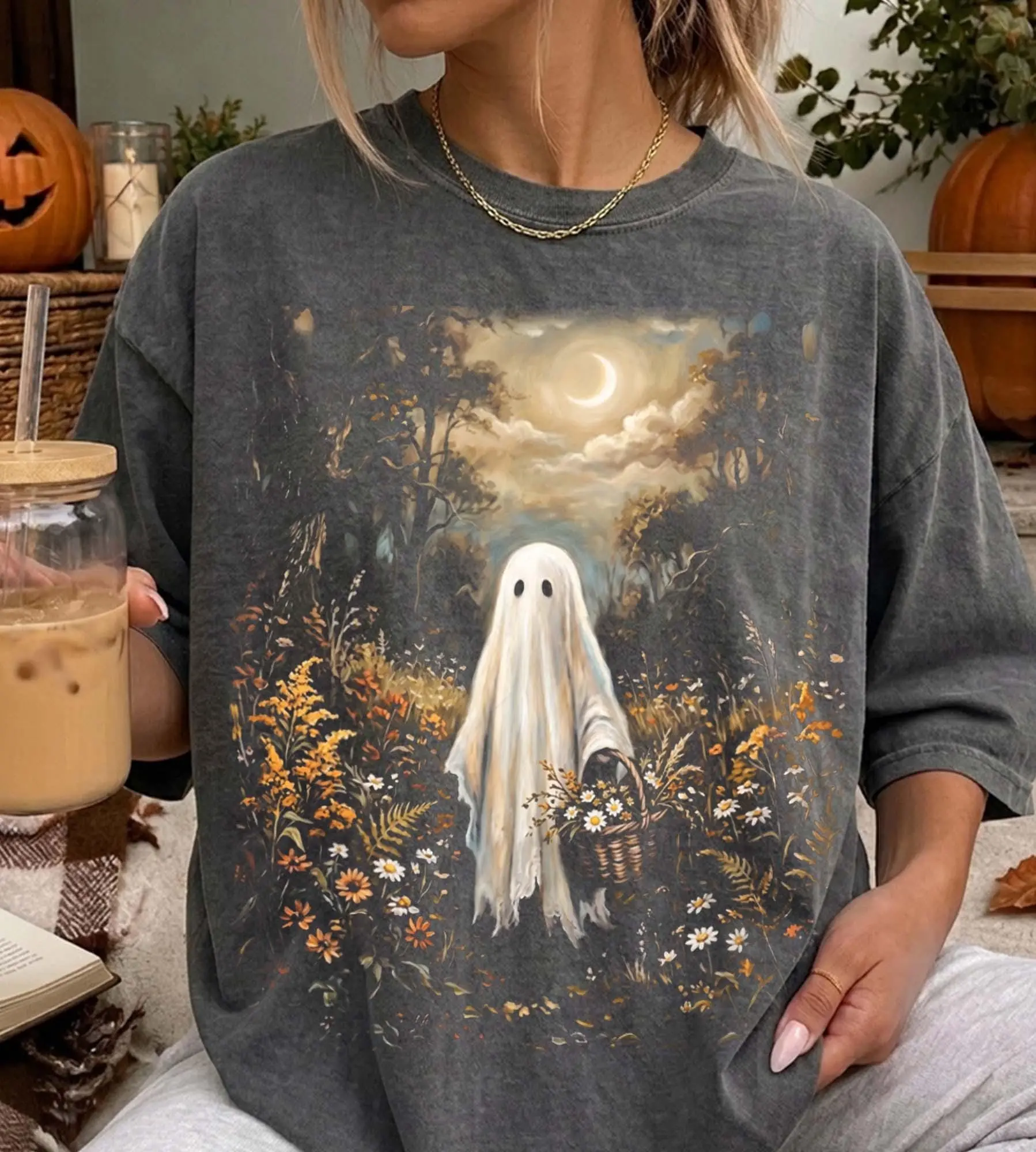Comfort Colors Vintage Floral Ghost Shirt, Boho Wildflower Halloween Tee, Cute Textured Fall Graphic for Women