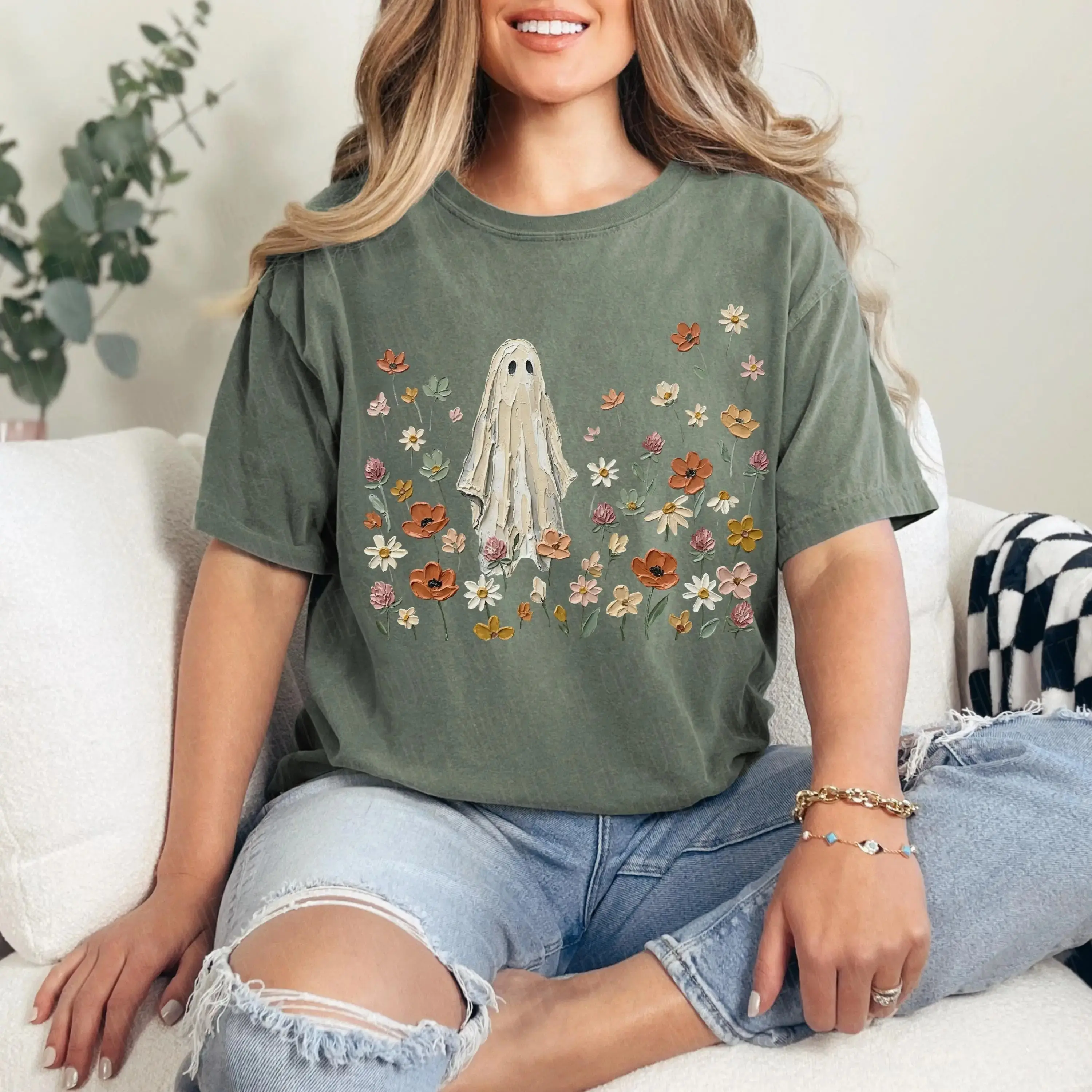 Comfort Colors Wildflowers Ghost Womens Shirt, Spooky Floral Halloween Botanical Preppy Fall Lover Gift Tee - photo 5