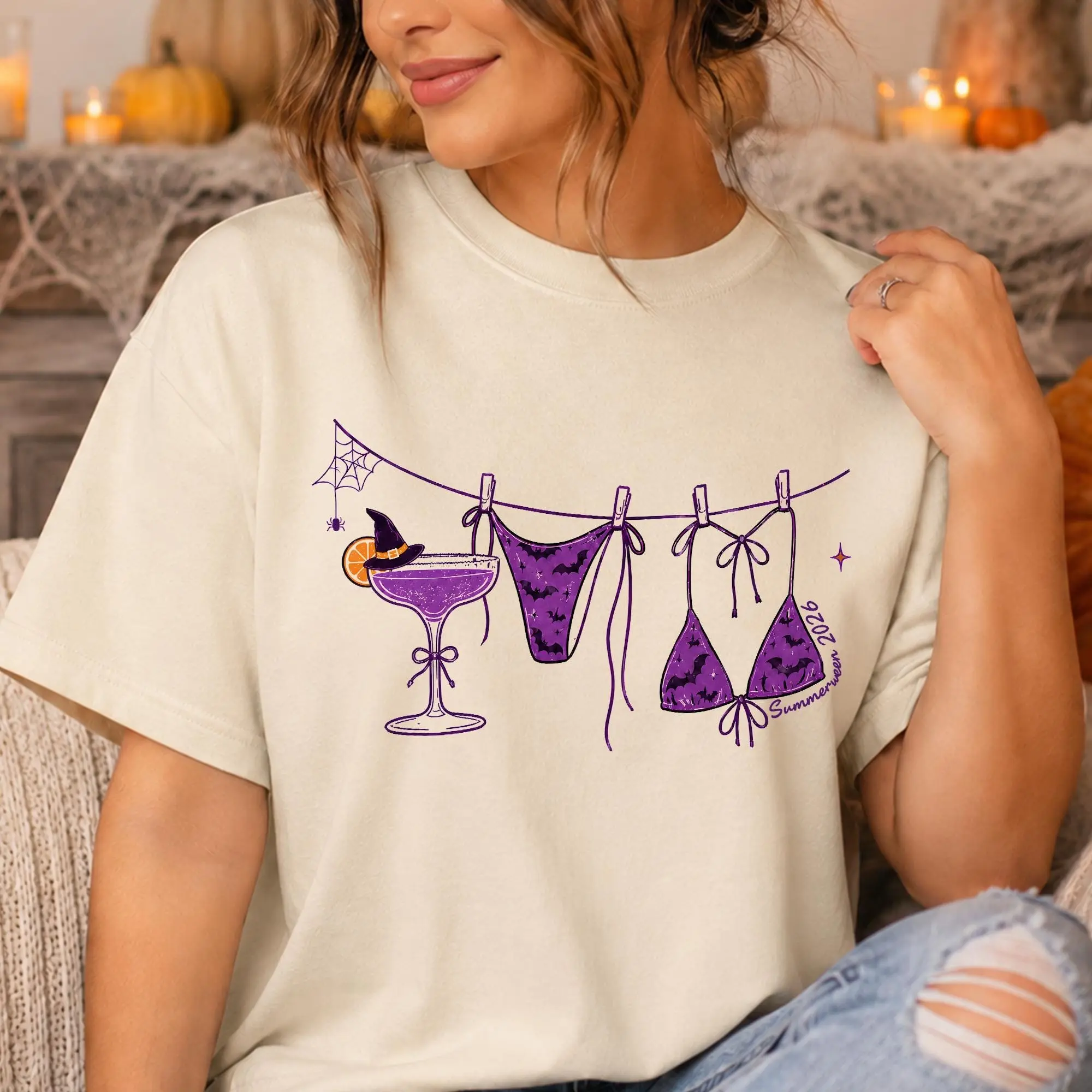 Cozy Ghost Reading Sweatshirt, Womens Halloween Book Lover Tee, Cute Books Coffee Spooky Vibes Fall Bookish Reader T-Shirt
