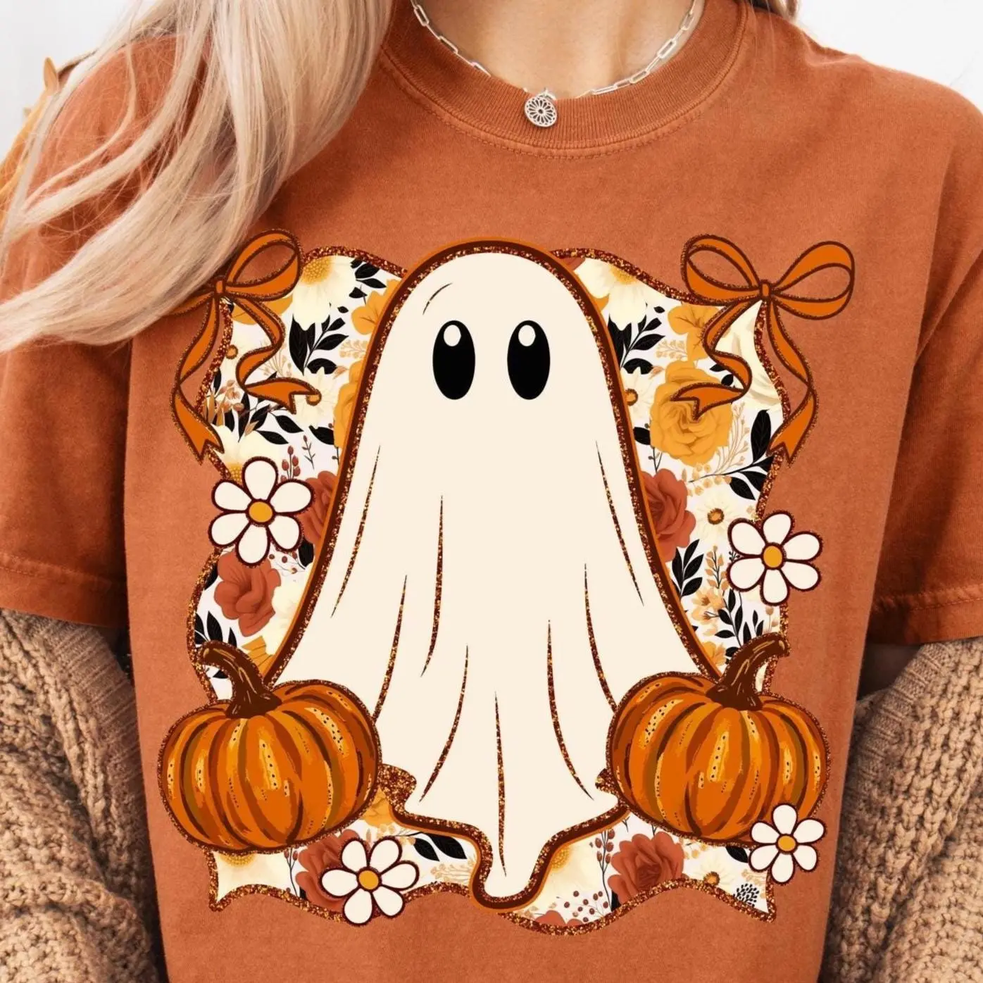 Cute Fall Ghost Shirt for Women, Coquette Autumn Graphic Tee, Halloween Print Casual Short Sleeve Top