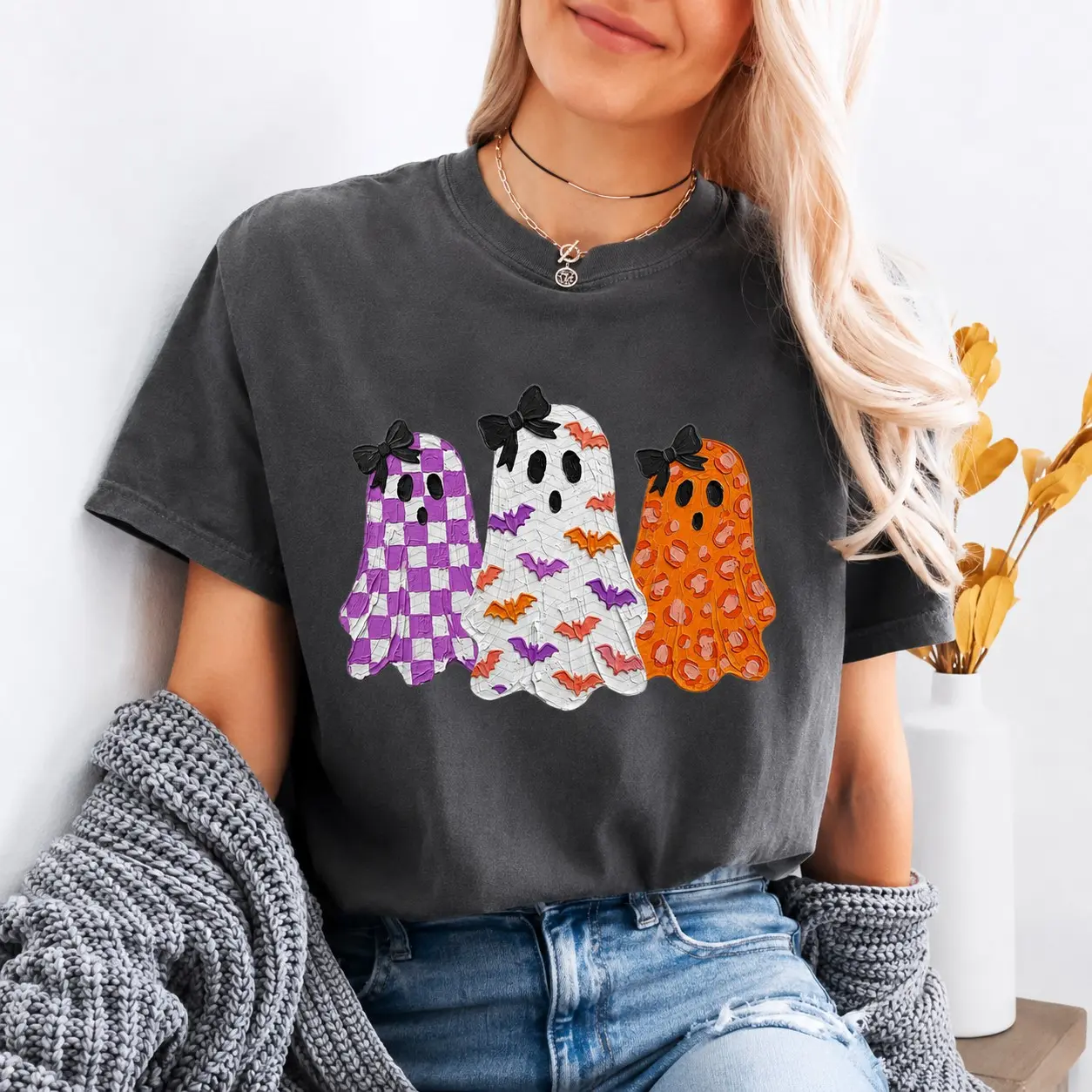 Cute Ghost Halloween T-Shirt, Pink Orange Bow Graphic Tee, Retro Spooky Season Fall Top for Women - photo 2