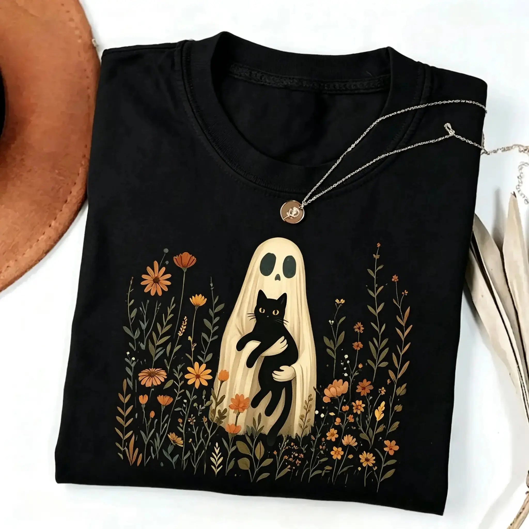 Dark Cottagecore Spooky Ghost Cat Graphic T-Shirt, Vintage Floral Print Cotton Baggy Plus Size Tee For Women